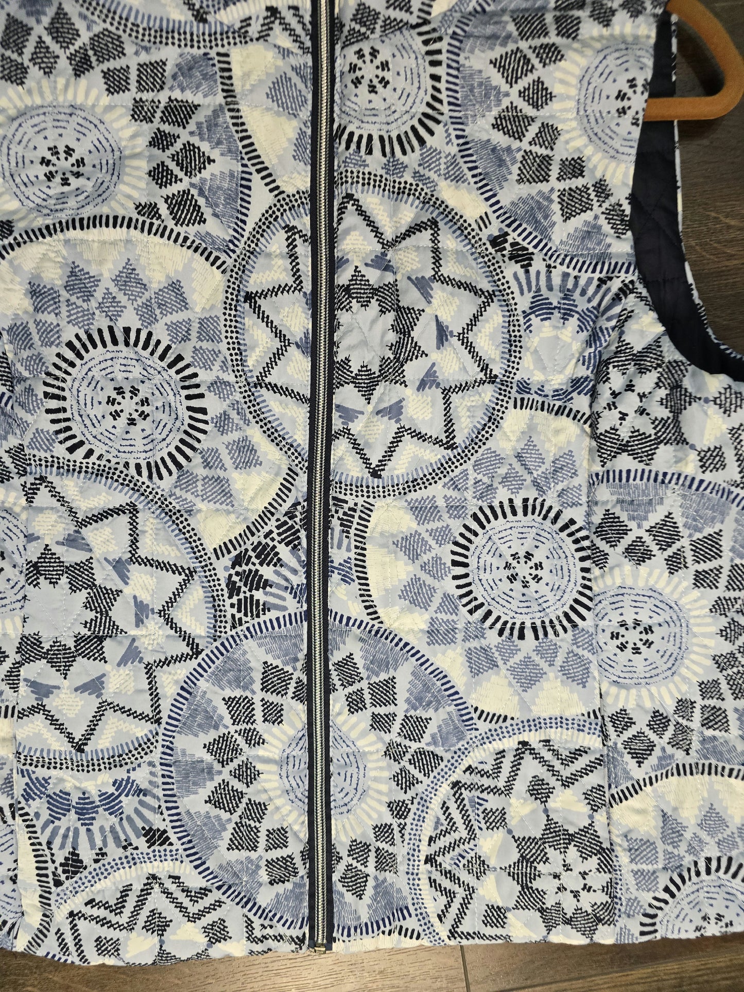 Blue lightweight vest L image 3