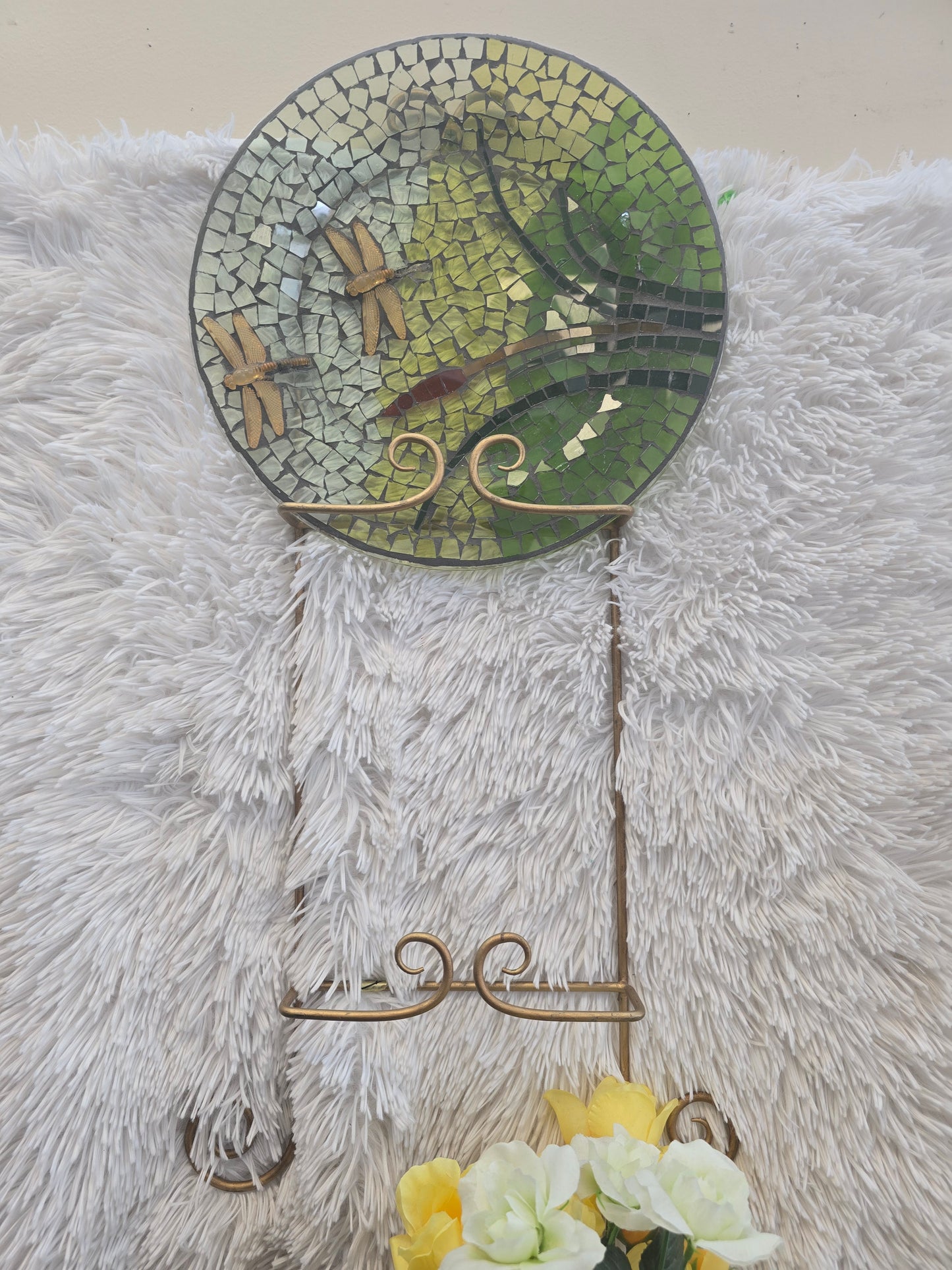 Yellow and green firefly decorative plate image 2