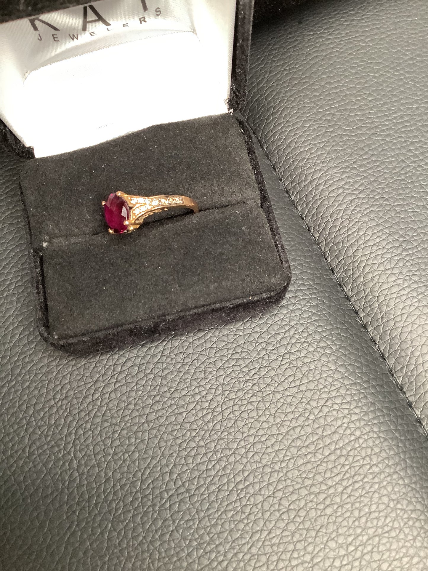 Kay Jewelry Levian ring size 7 image 4