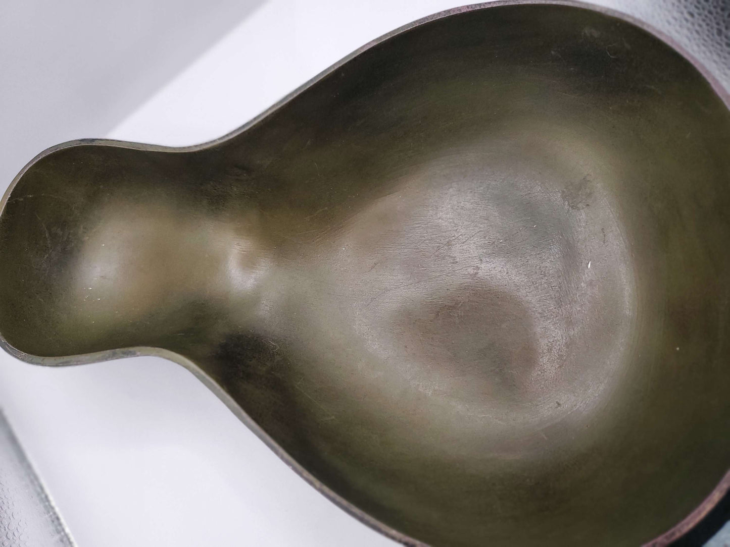 Pear shaped bowl 16x9 inches image 3