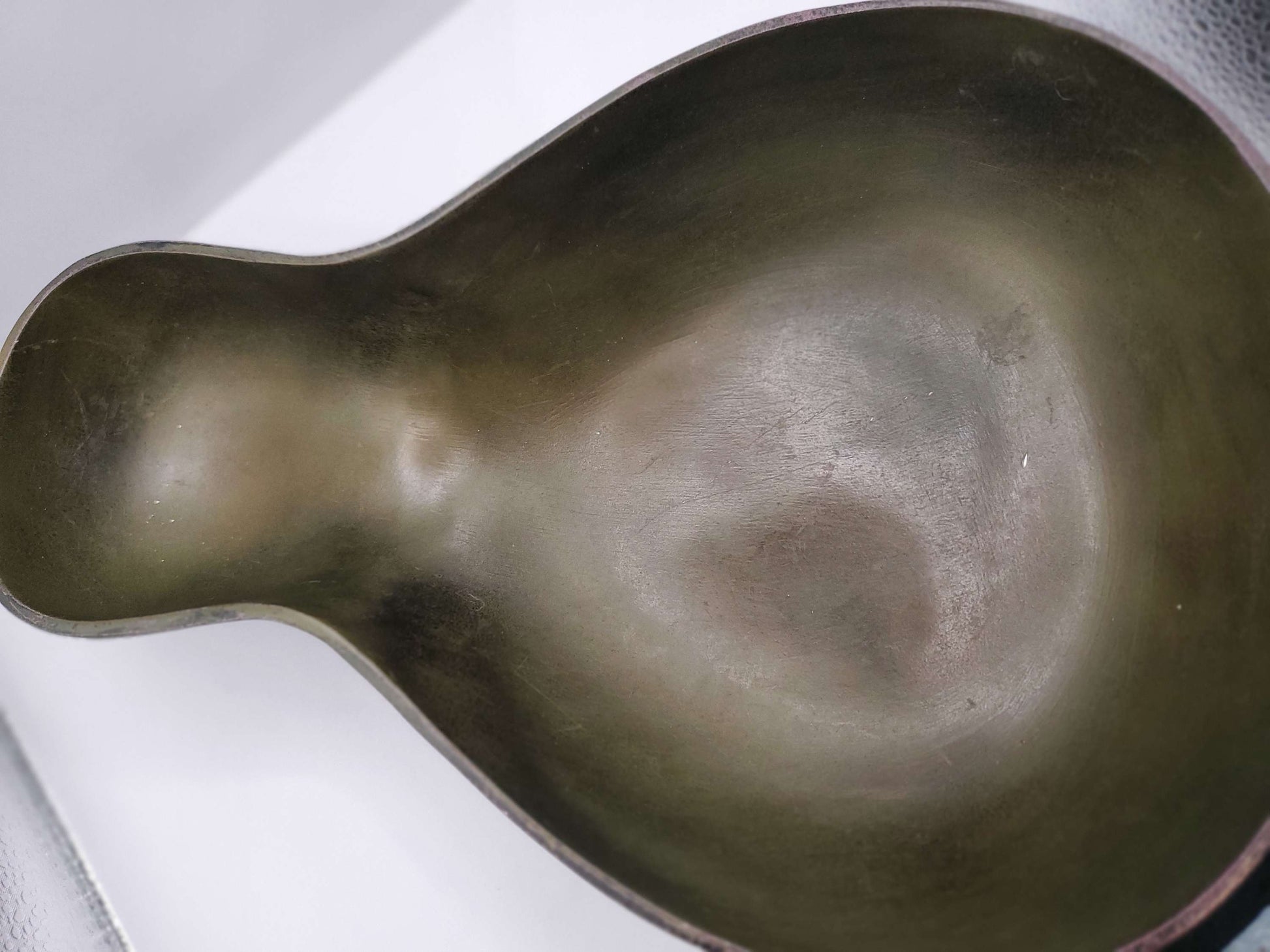 Pear shaped bowl 16x9 inches image 3