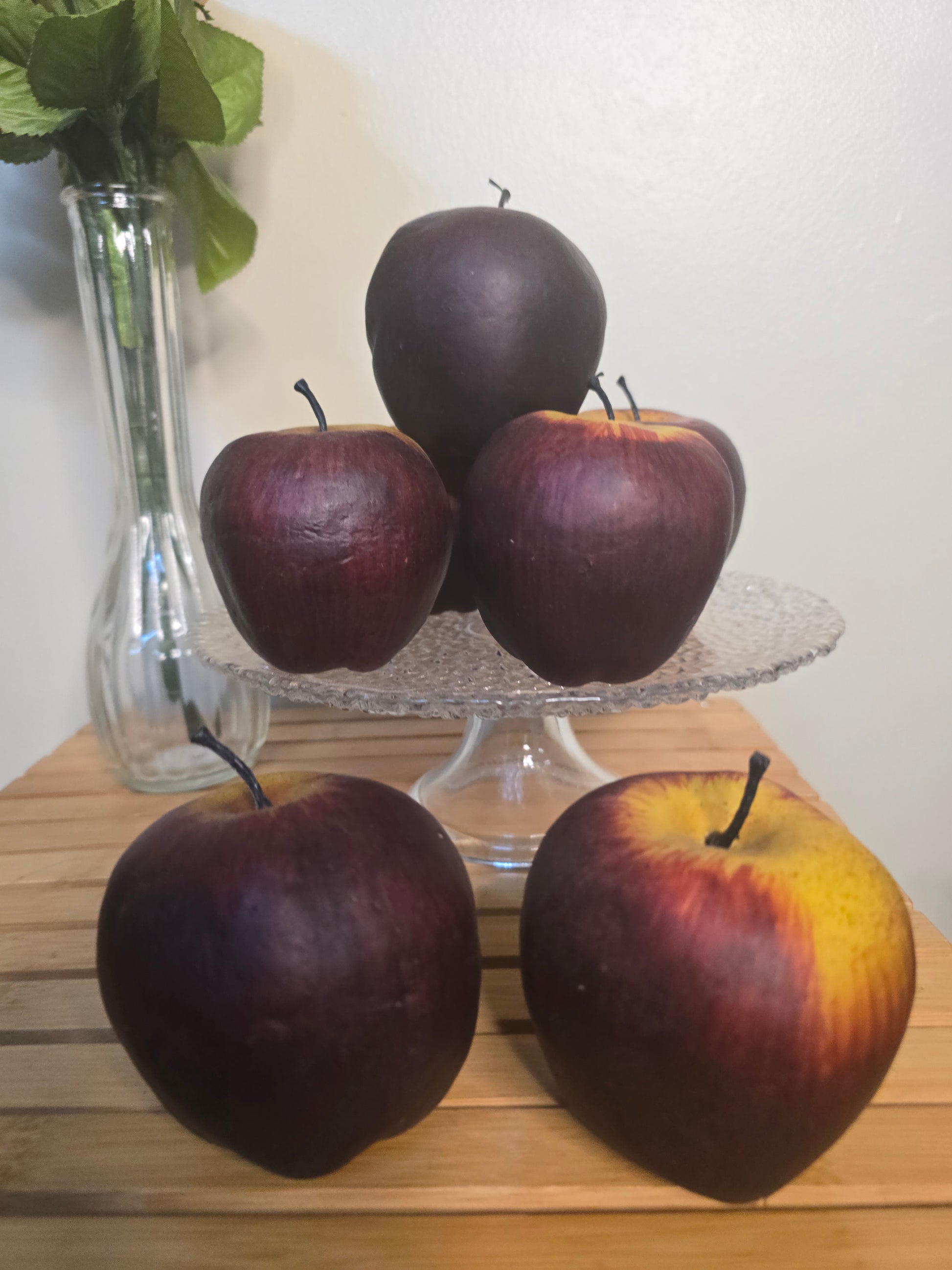Set of 7 artificial apples image 2