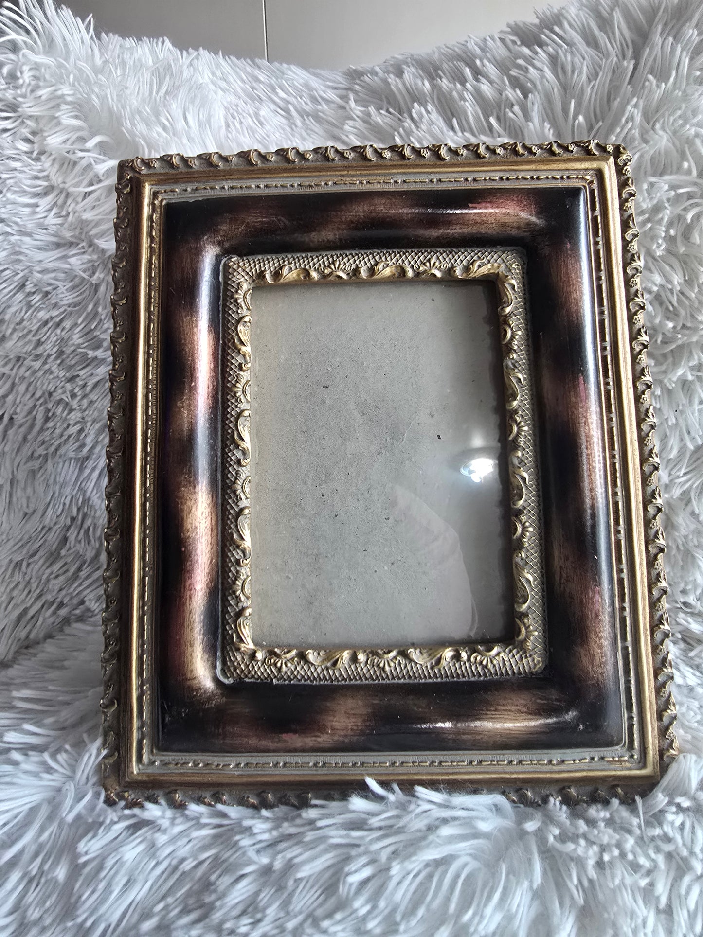 Vintage Ornate Gold & Bronze Tabletop Picture Frame