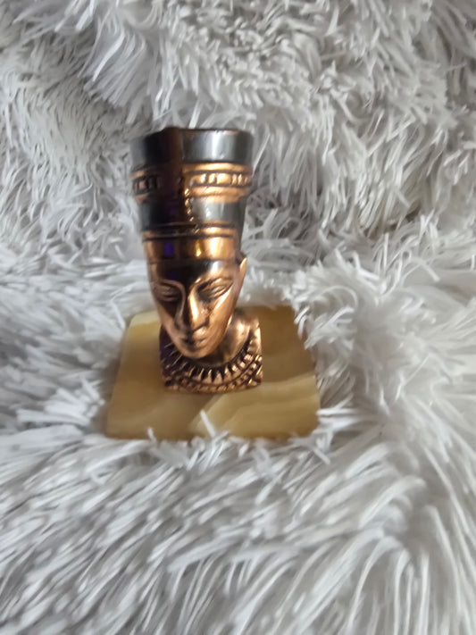 Vintage Egyptian Queen Bust Figurine on Onyx Base – Copper Tone Decorative Statue