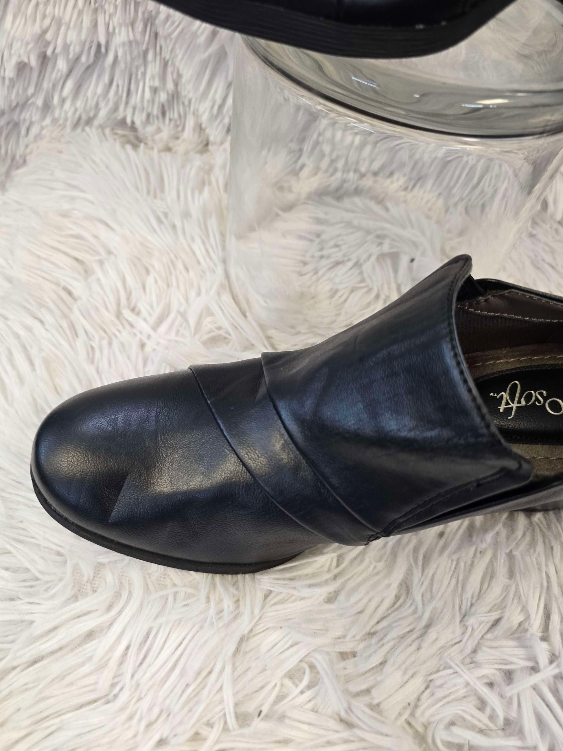 Black Euro soft shoe size 8.5 image 3