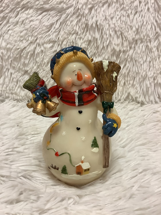 Mini festive statue image 0