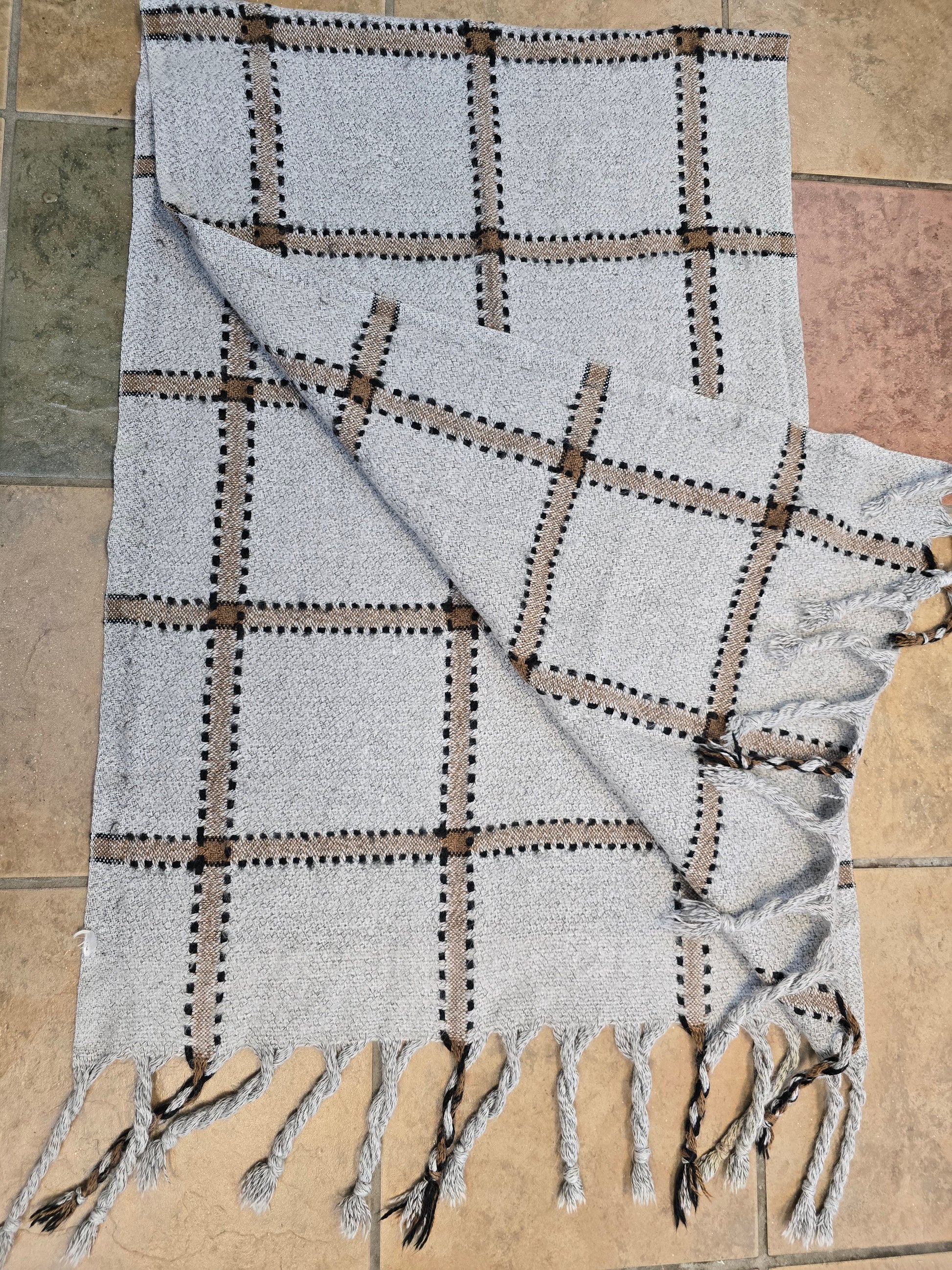 Large scarf image 1