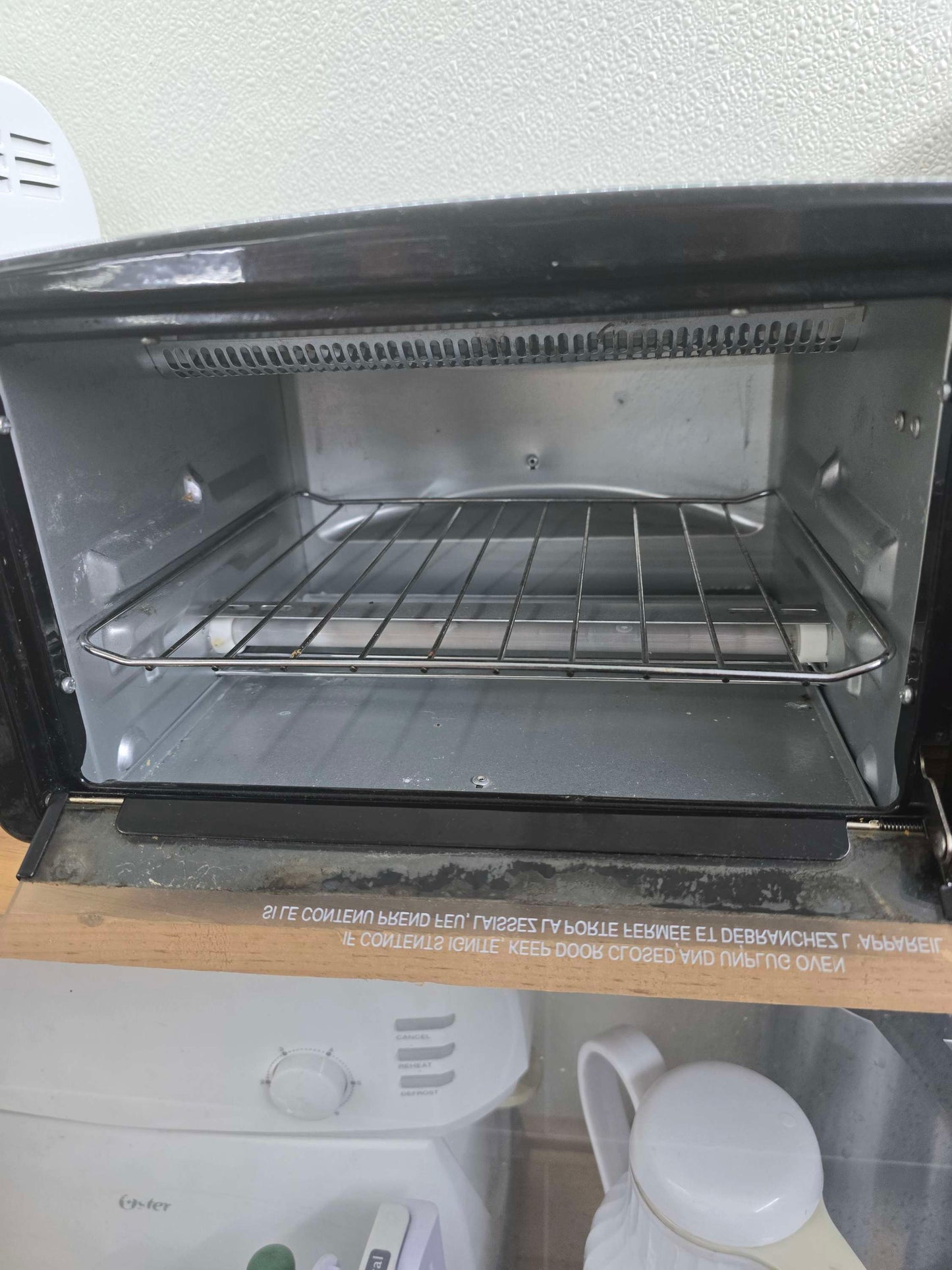 Toaster oven image 3