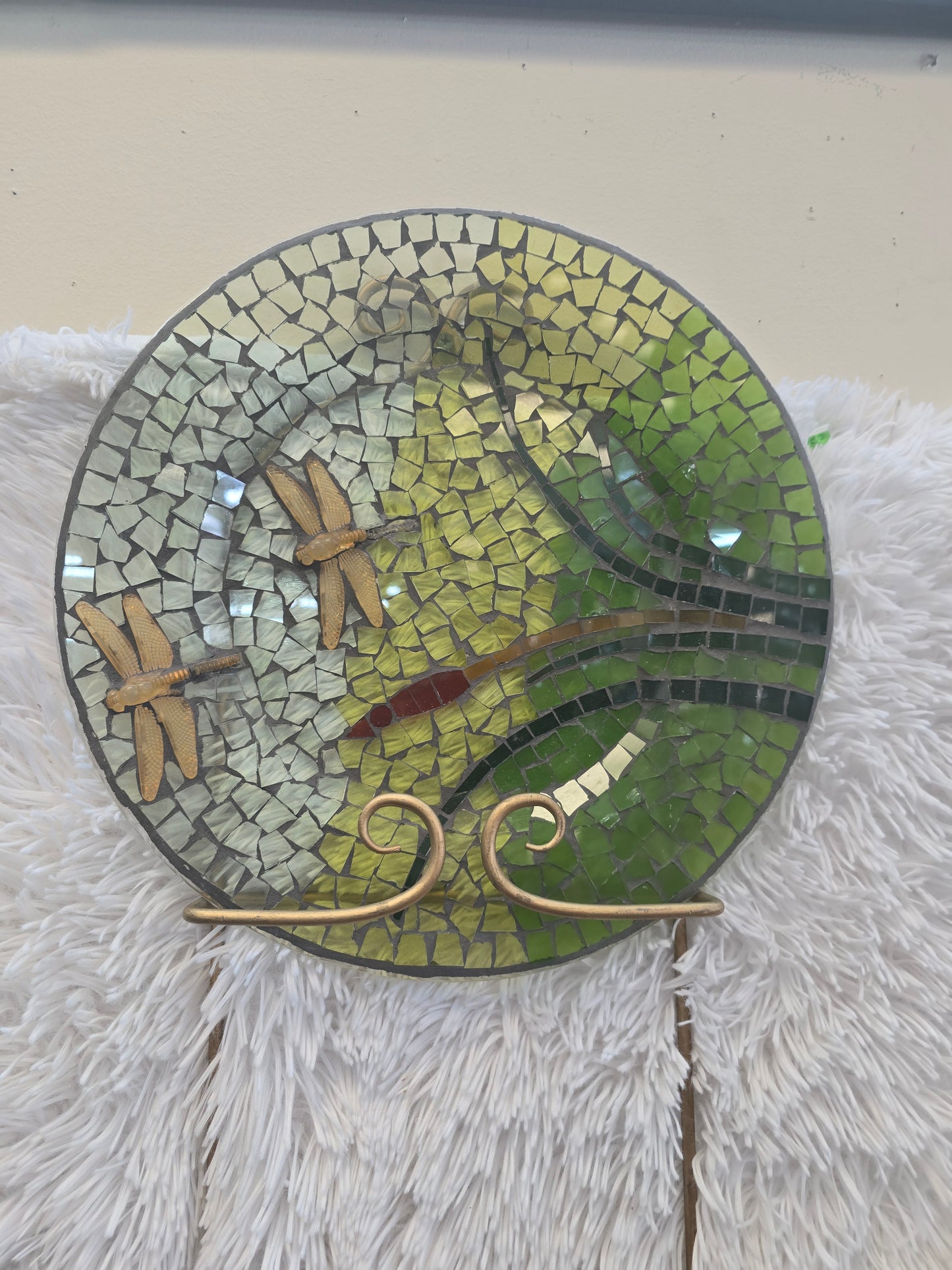 Yellow and green firefly decorative plate image 1