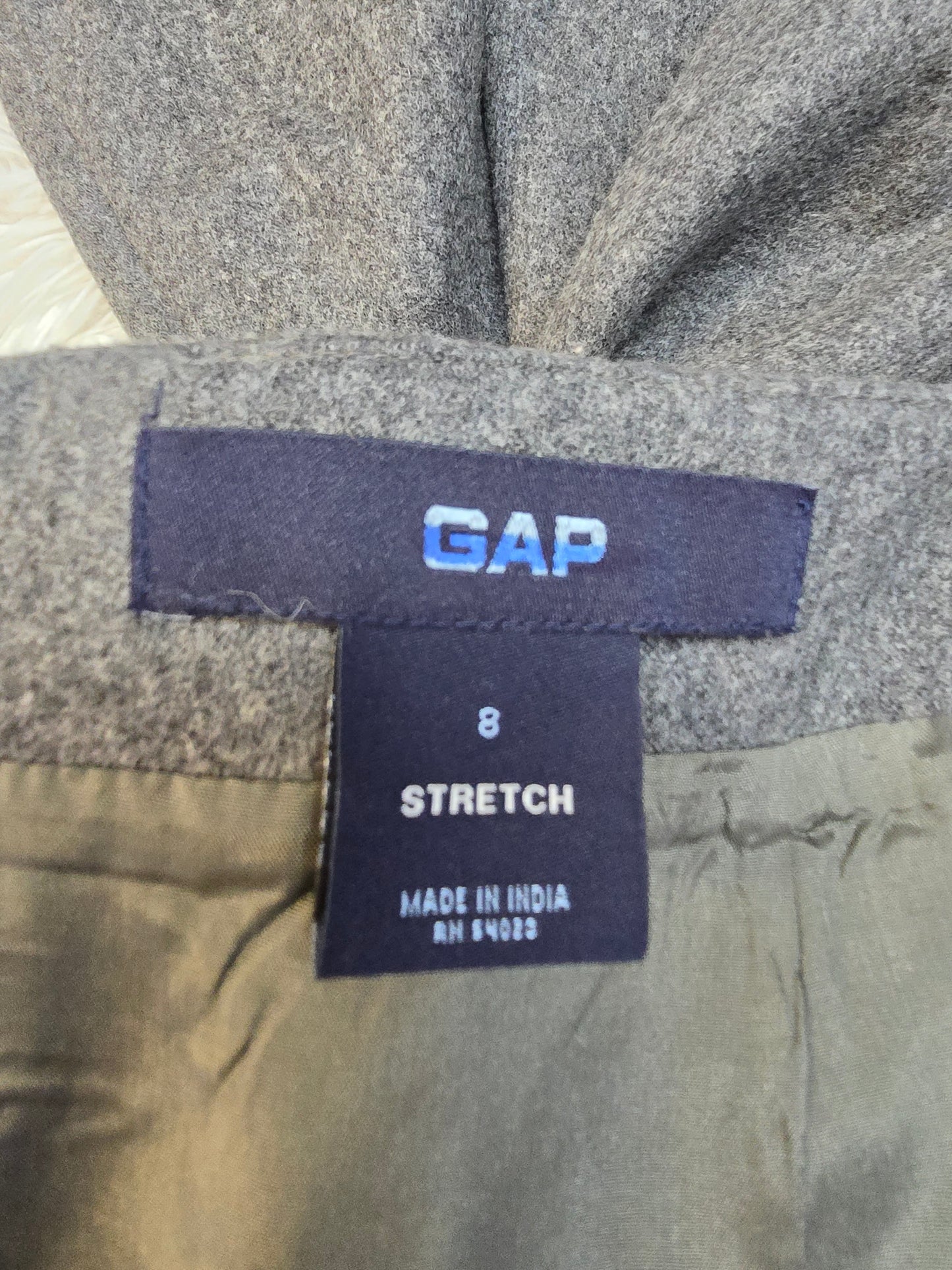 Gap Stretch knees length skirt size 8 image 3