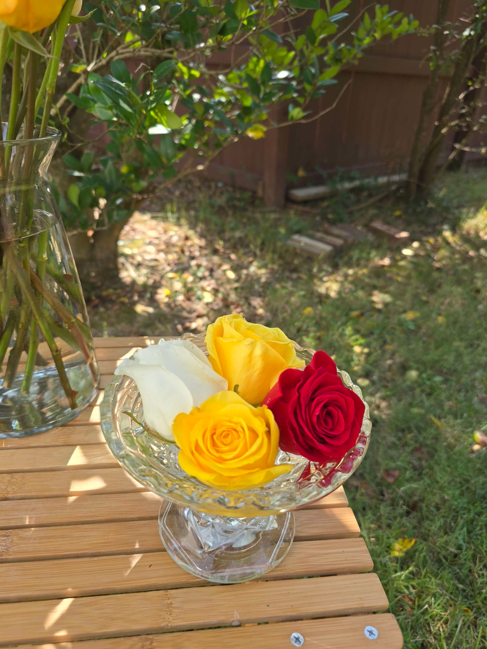 Vintage Clear Glass vase/ doubles as a punch bowl vase image 8