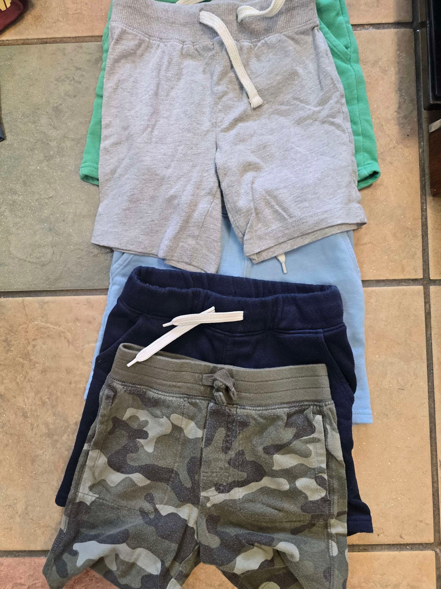 Boy 4t shorts bundle image 0