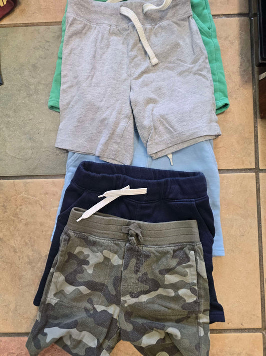 Boy 4t shorts bundle image 0