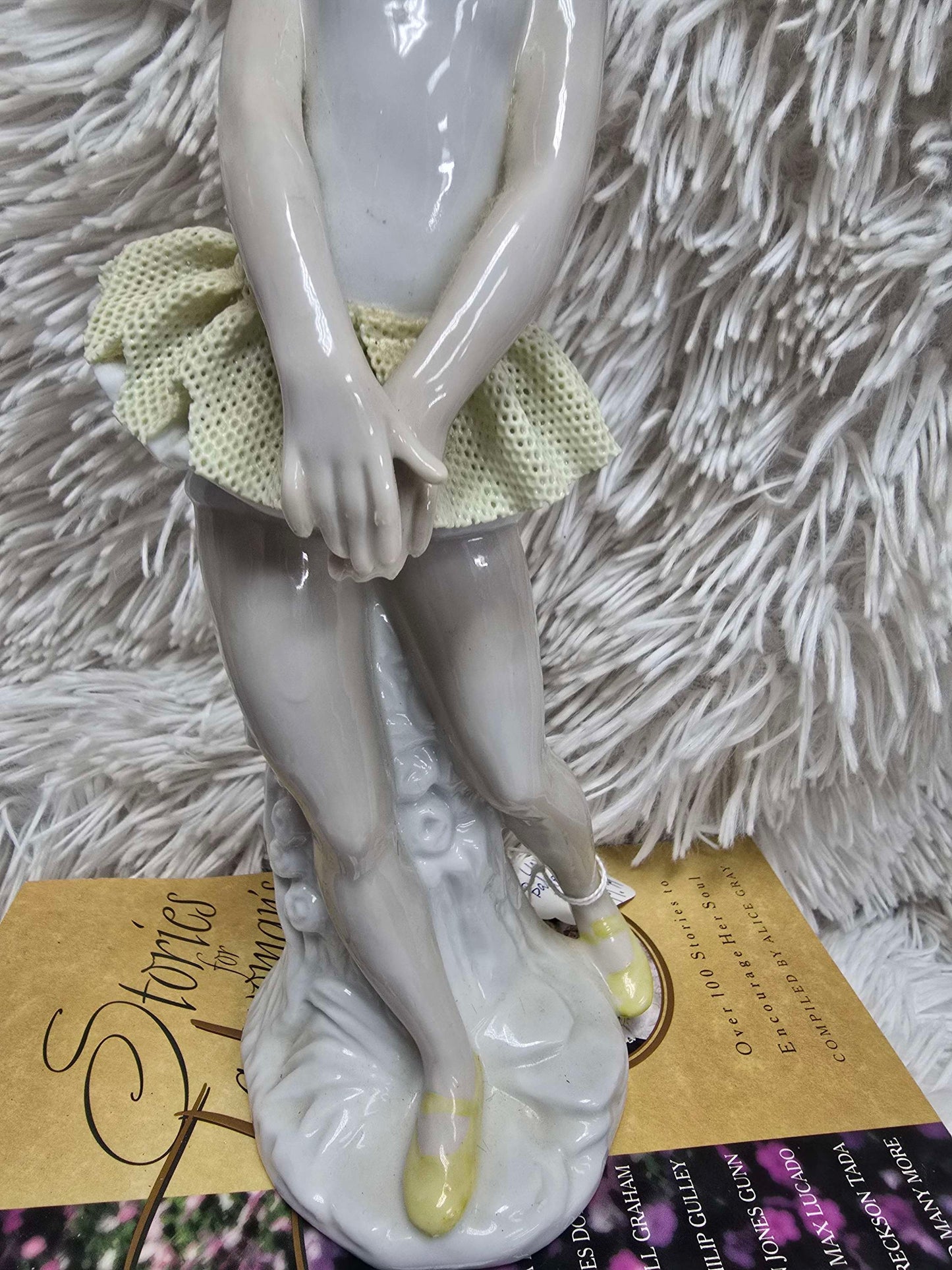 Ceramic ballerina image 2