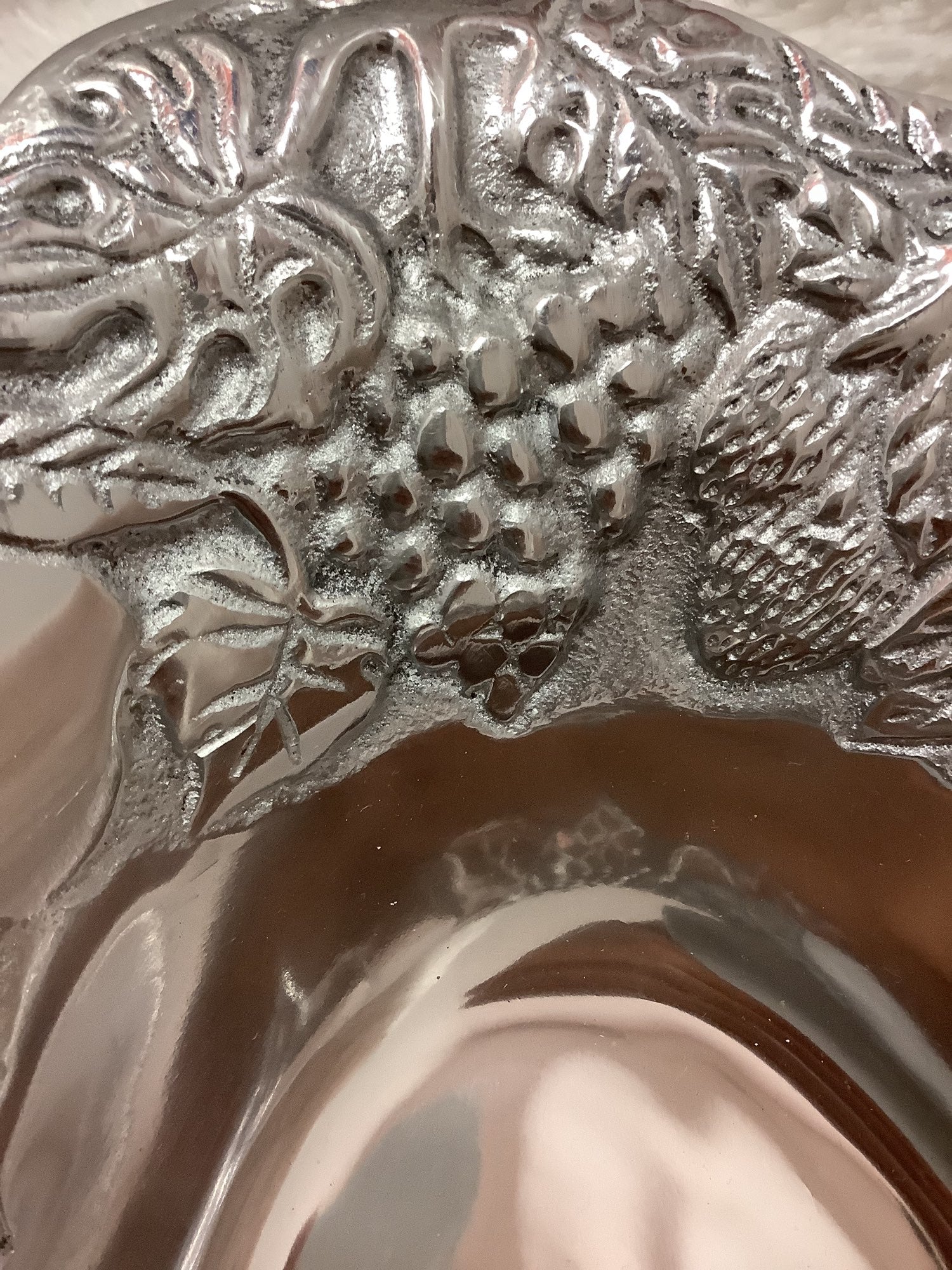 Home Goods Aluminum Embossed Fruit Bowl image 3