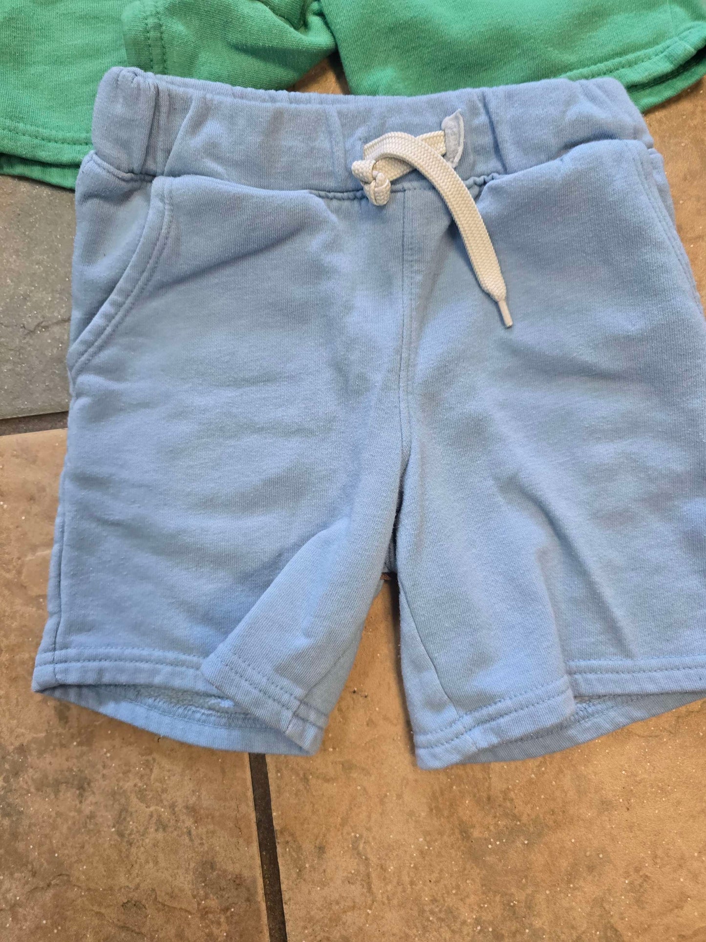 Boy 4t shorts bundle image 4