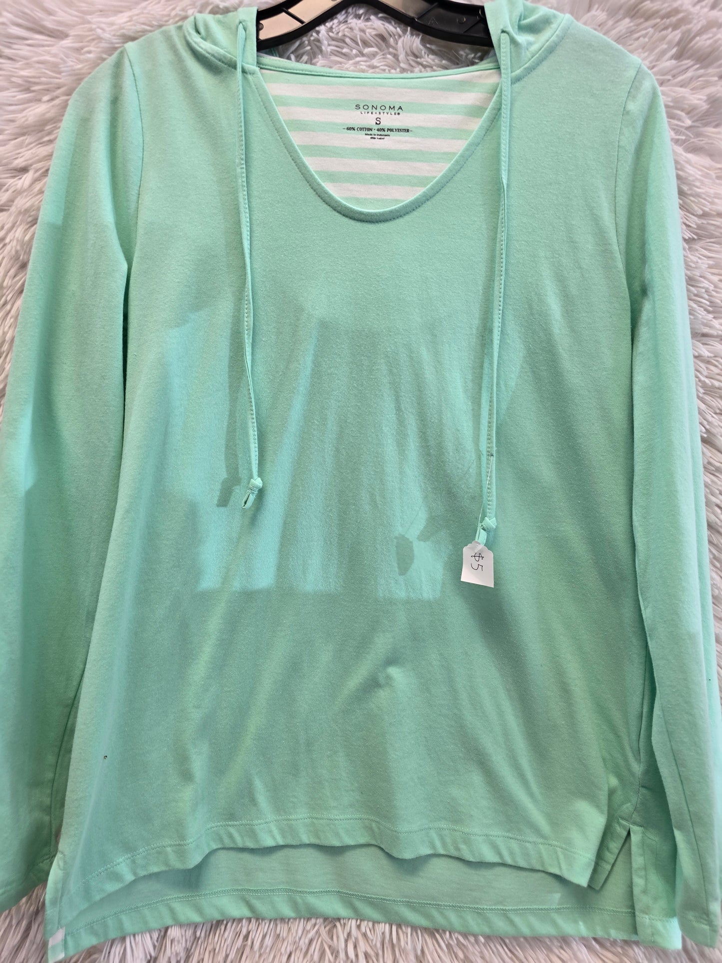 Green hoodie blouse S image 1