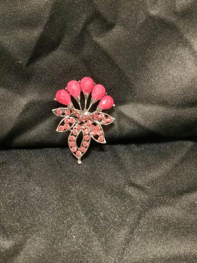 Pink jeweled broch image 4