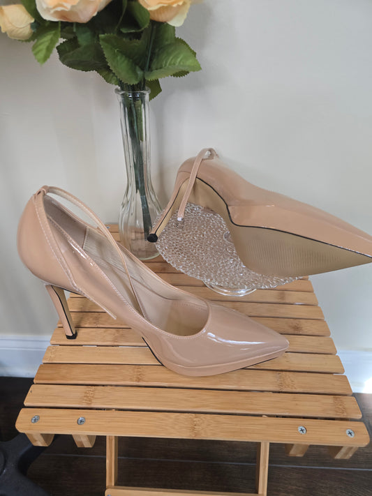 Heels image 0