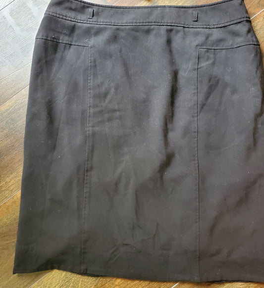 Women knee length black skirt size 16 image 1