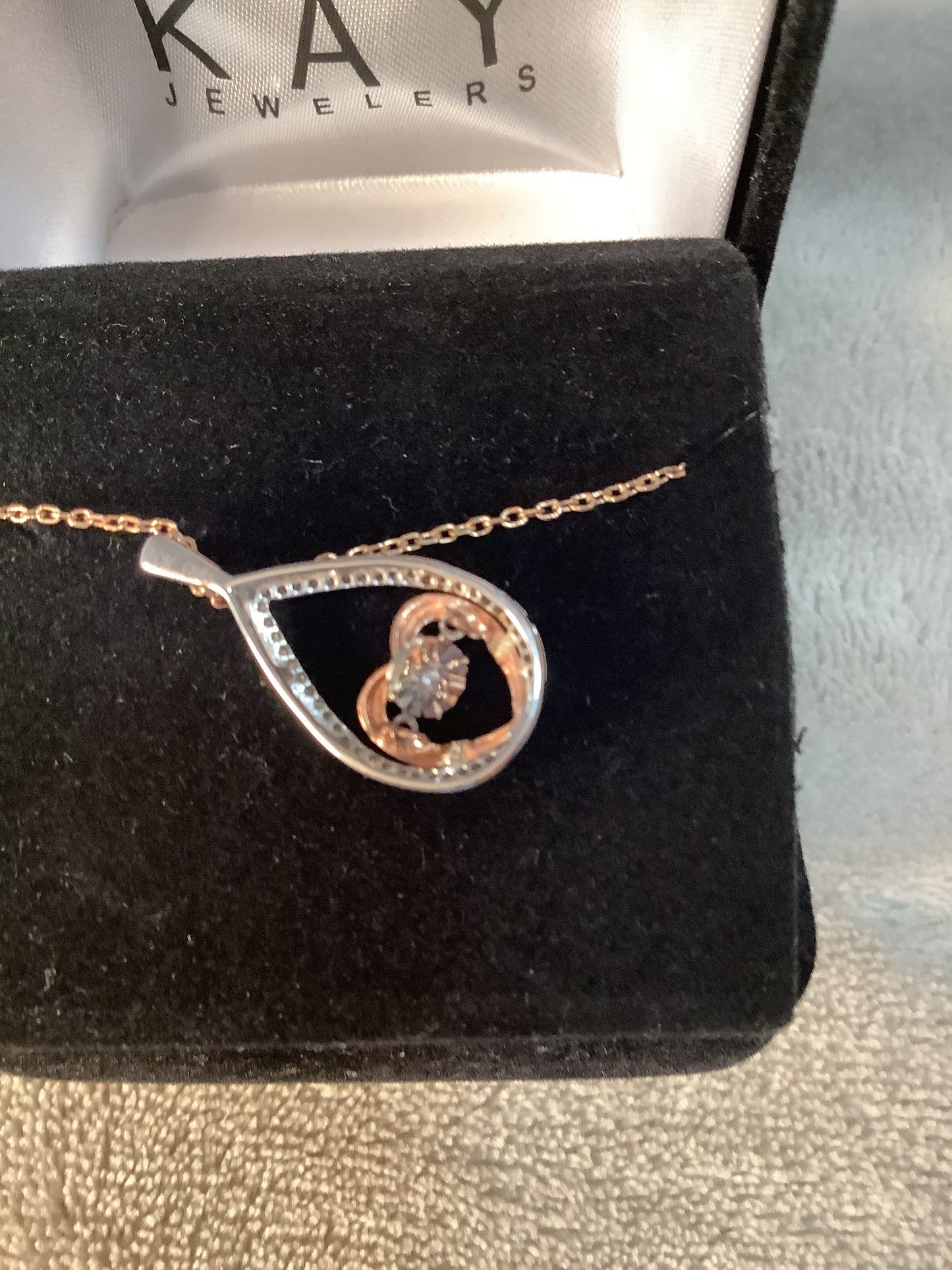 Kay jewelry pendant teardrop design with a heart centerpiece image 3