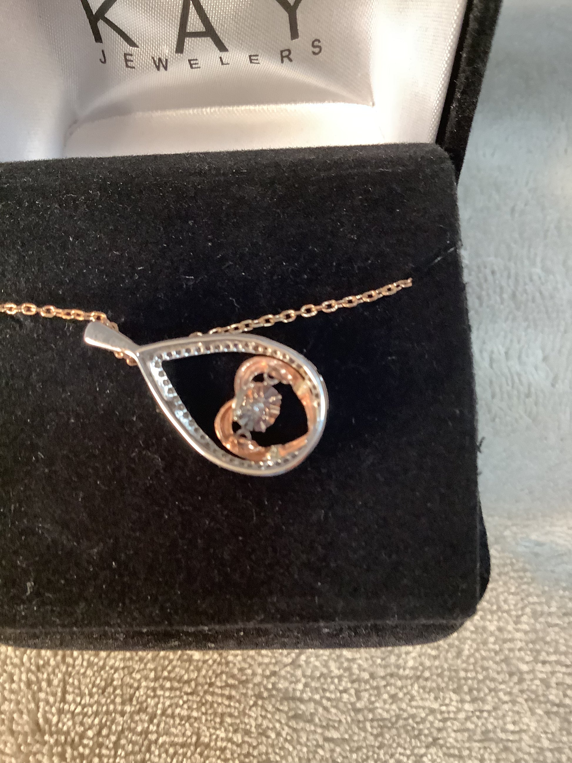 Kay jewelry pendant teardrop design with a heart centerpiece image 3