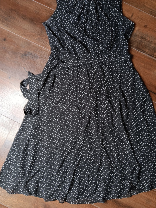 1 piece Polkadot Black dress size Large image 1