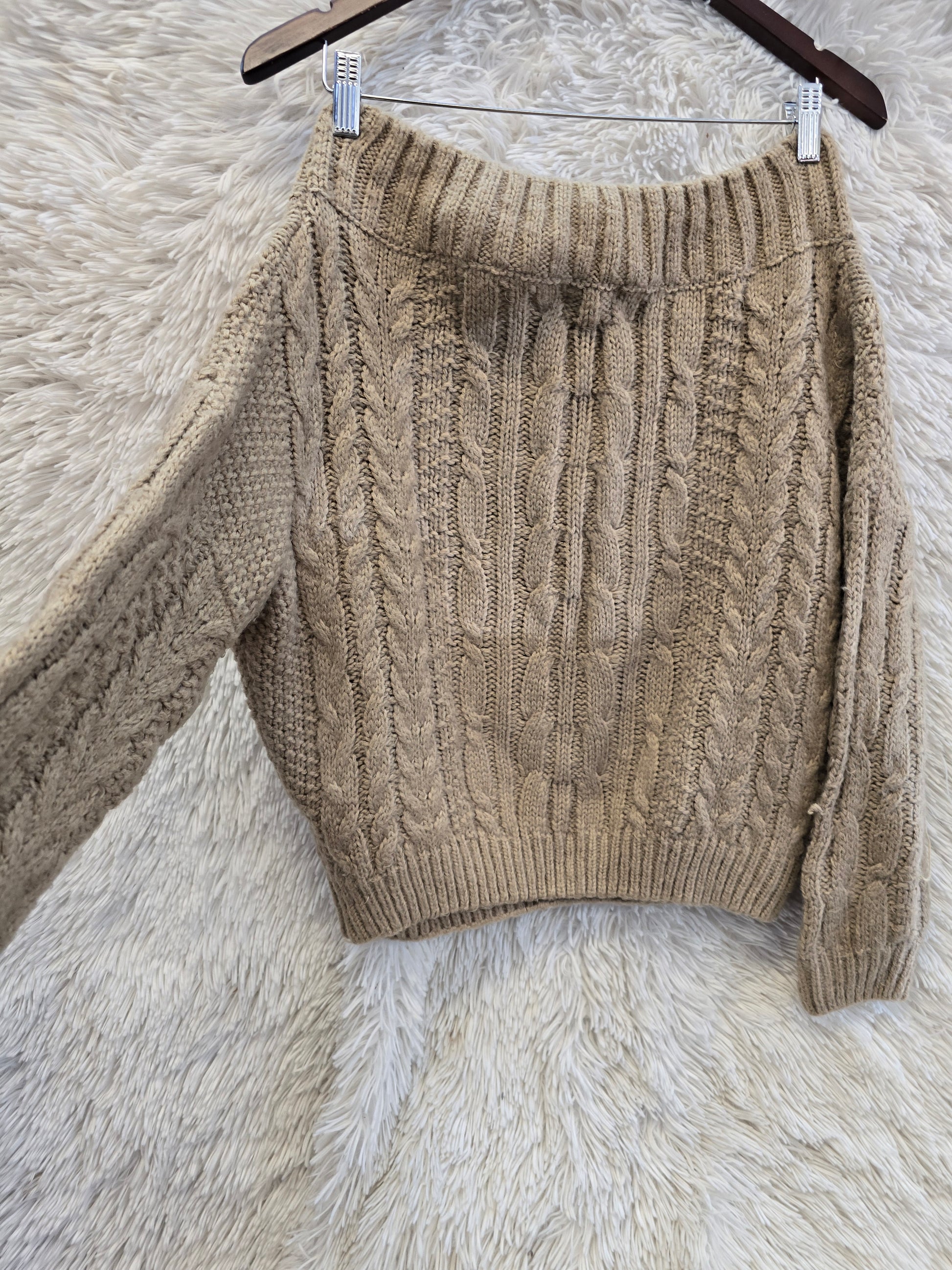 Knitted crop top sweater S/M image 0