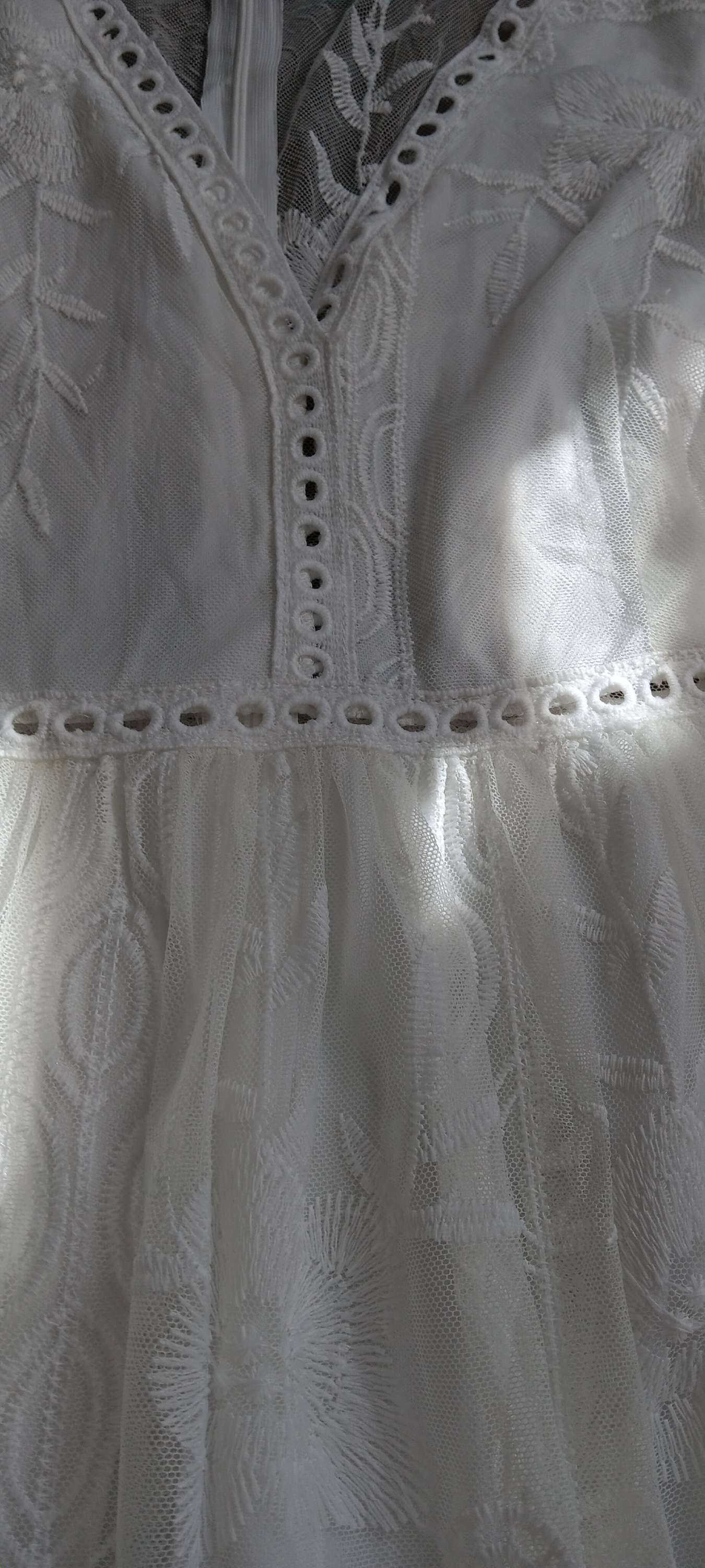 Cupshe white dress M image 3