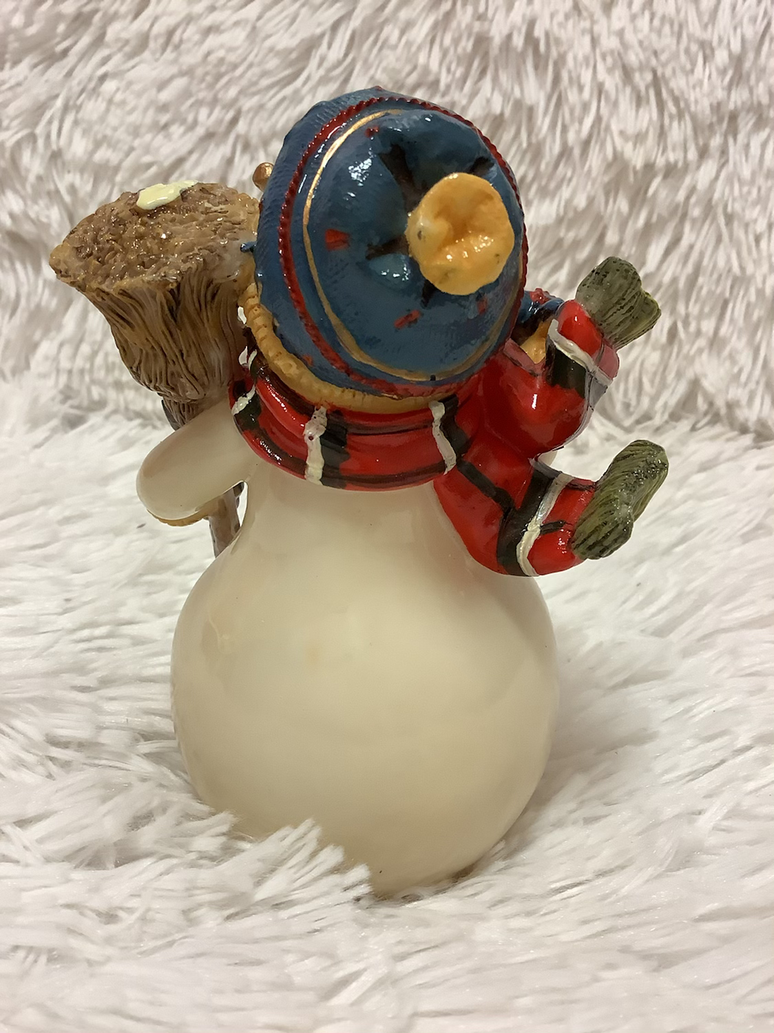 Mini festive statue image 4