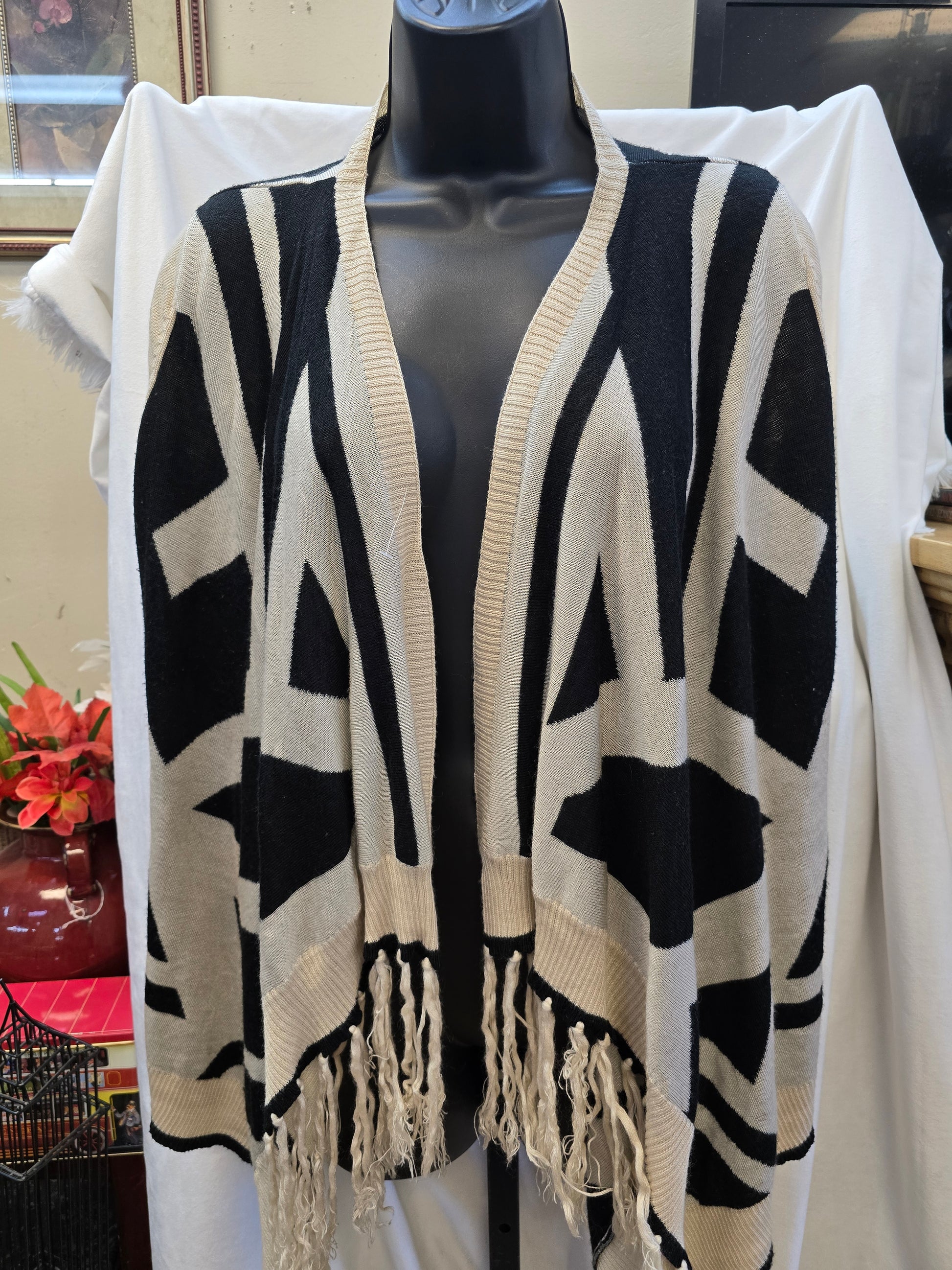 Sweater medium image 4