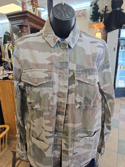 Camouflage button front blouse size 4 image 1