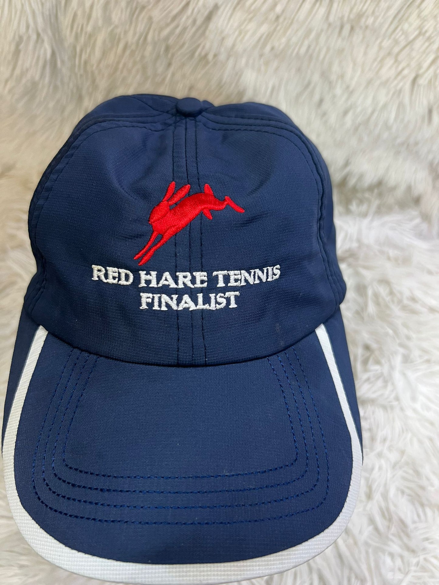 Red Hare Tennis Hat image 2