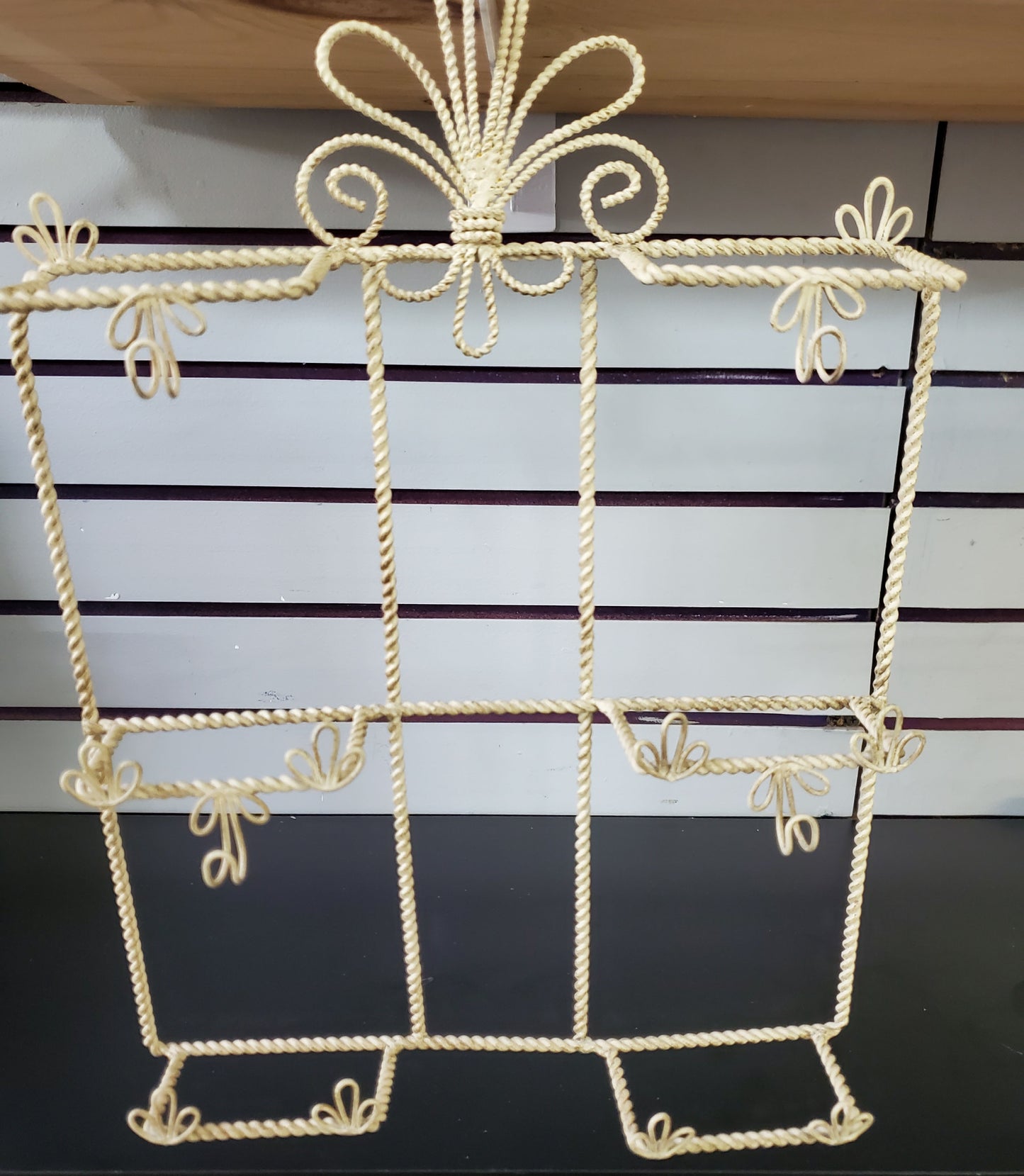 Wire wall key/whatever holder 13x12 inches image 2