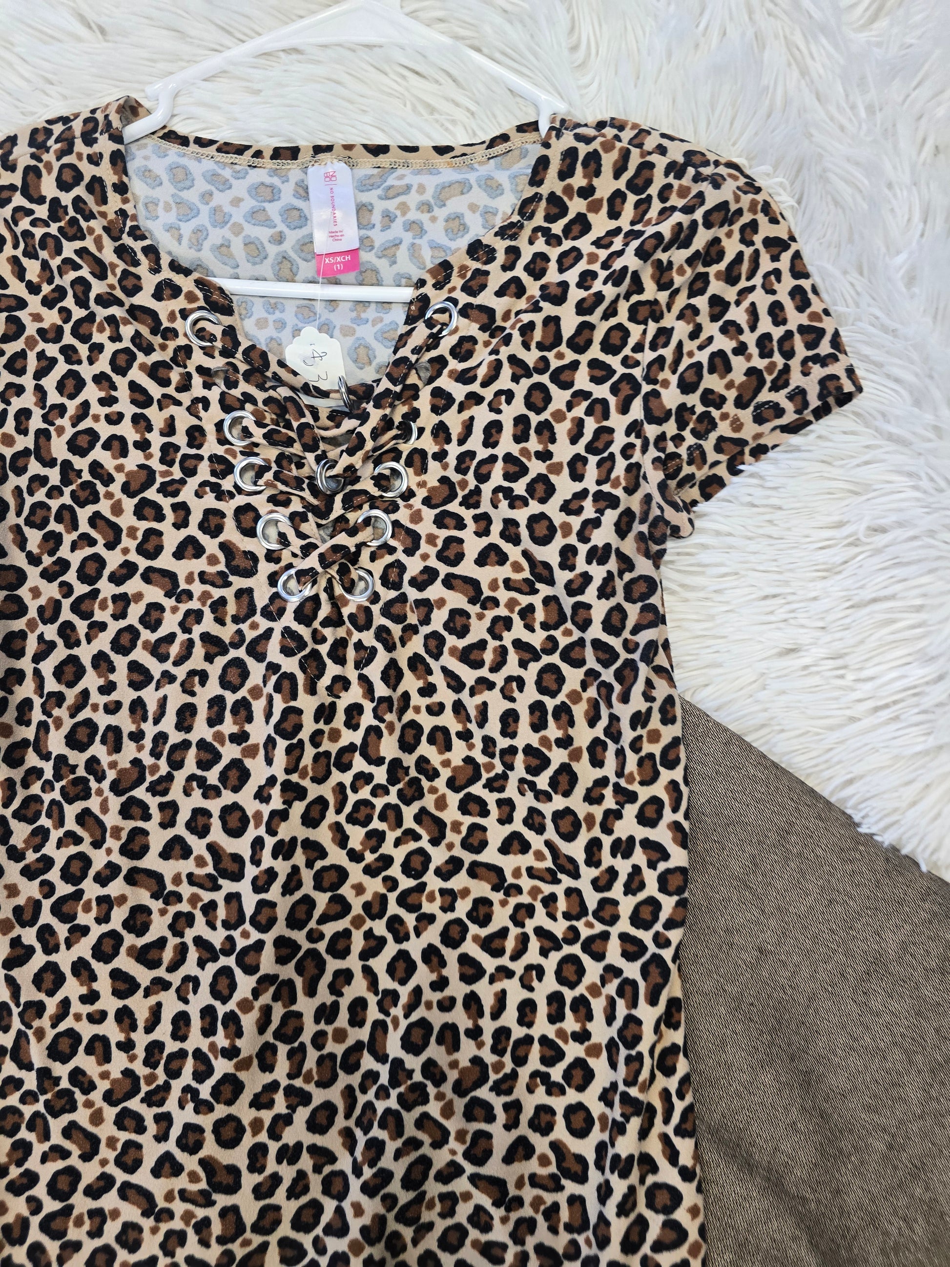 Leopard print blouse xs image 1