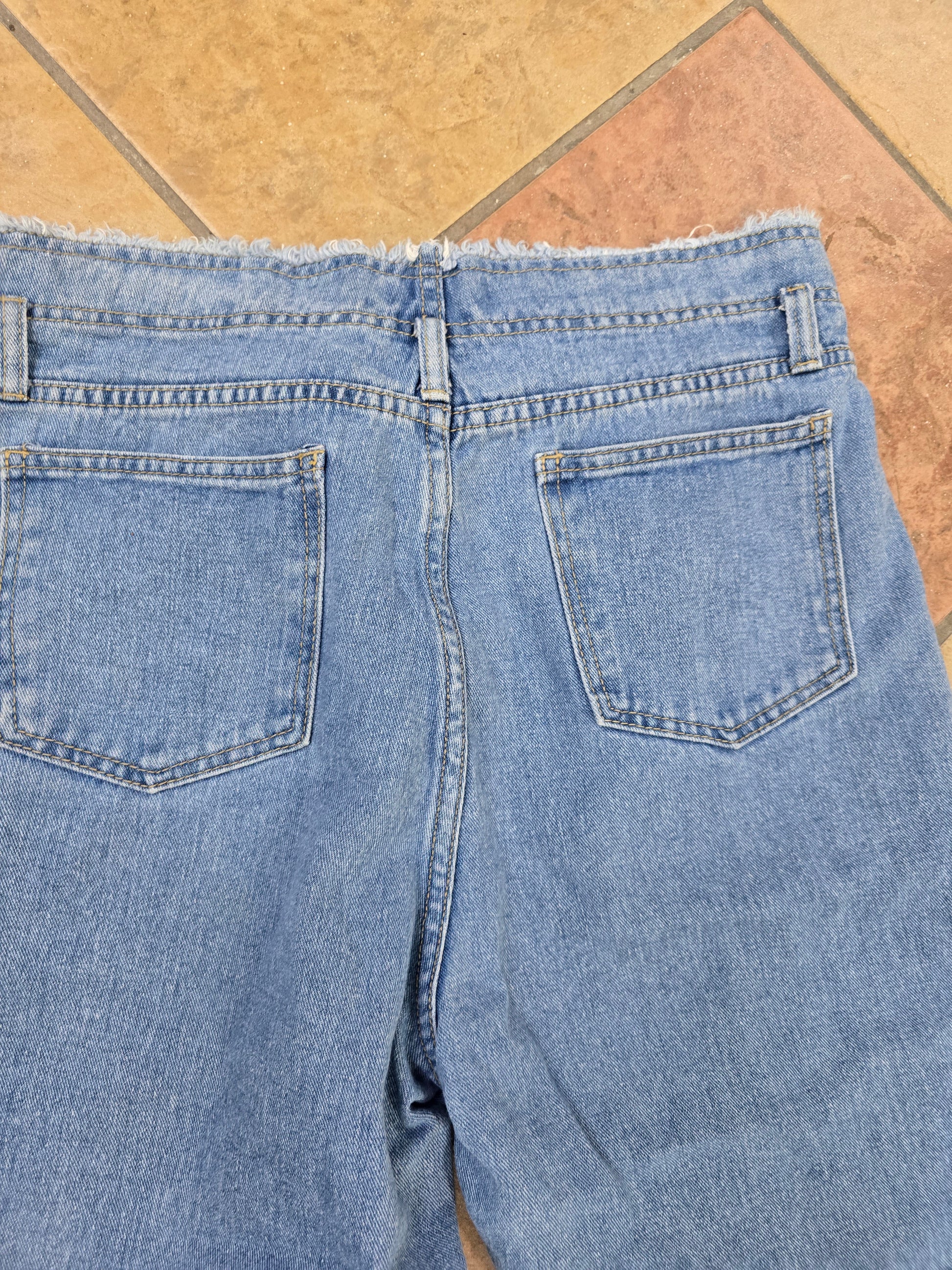 Woman boyfriend jeans/denim size 8 image 4