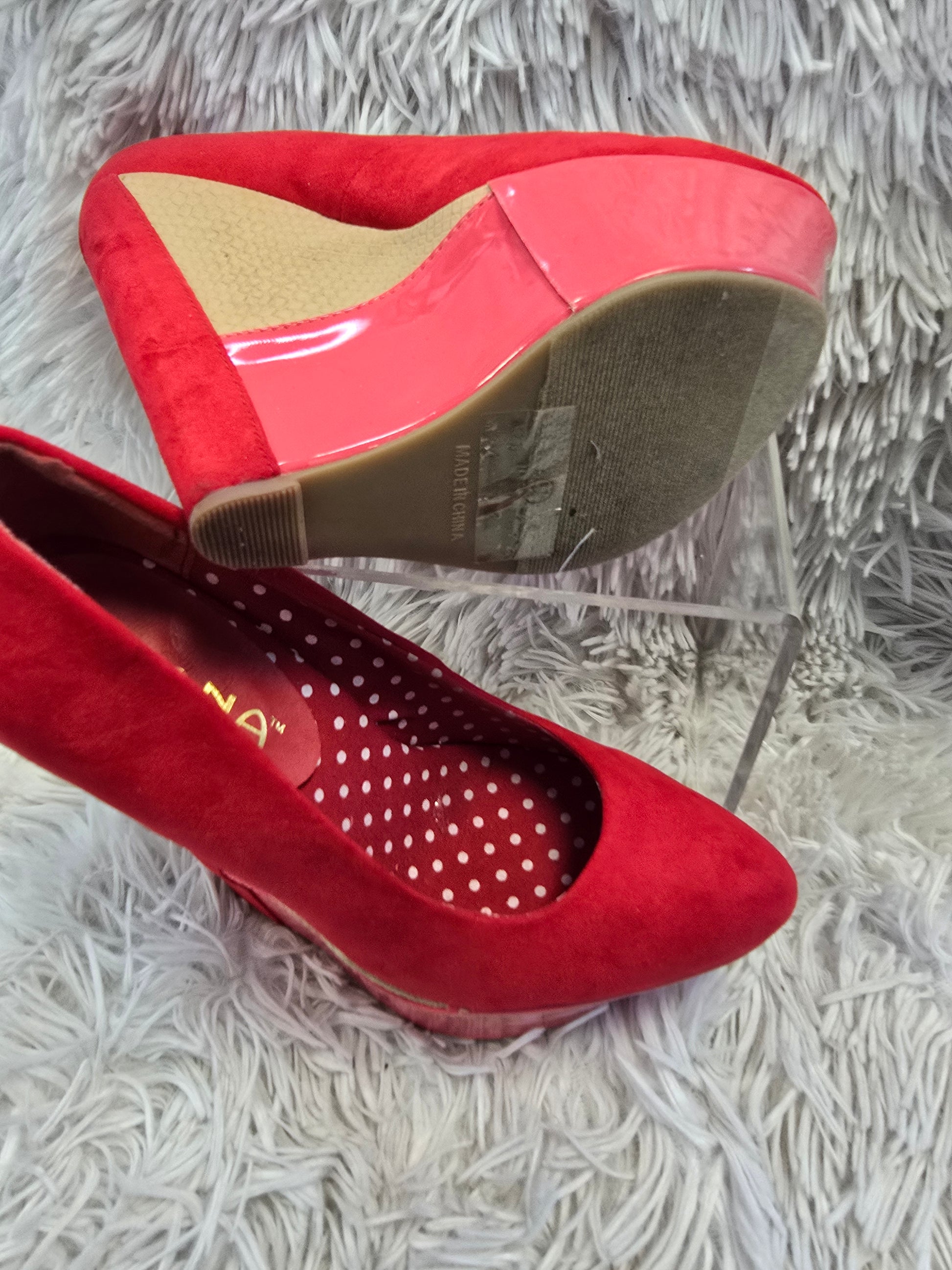 Red fashion shoe 6.5 image 6