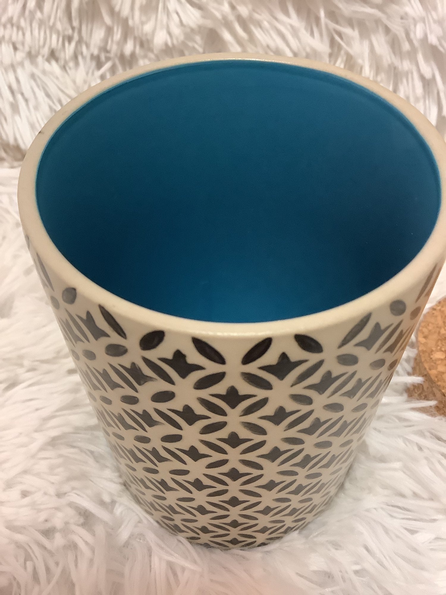 World market container with lid image 4