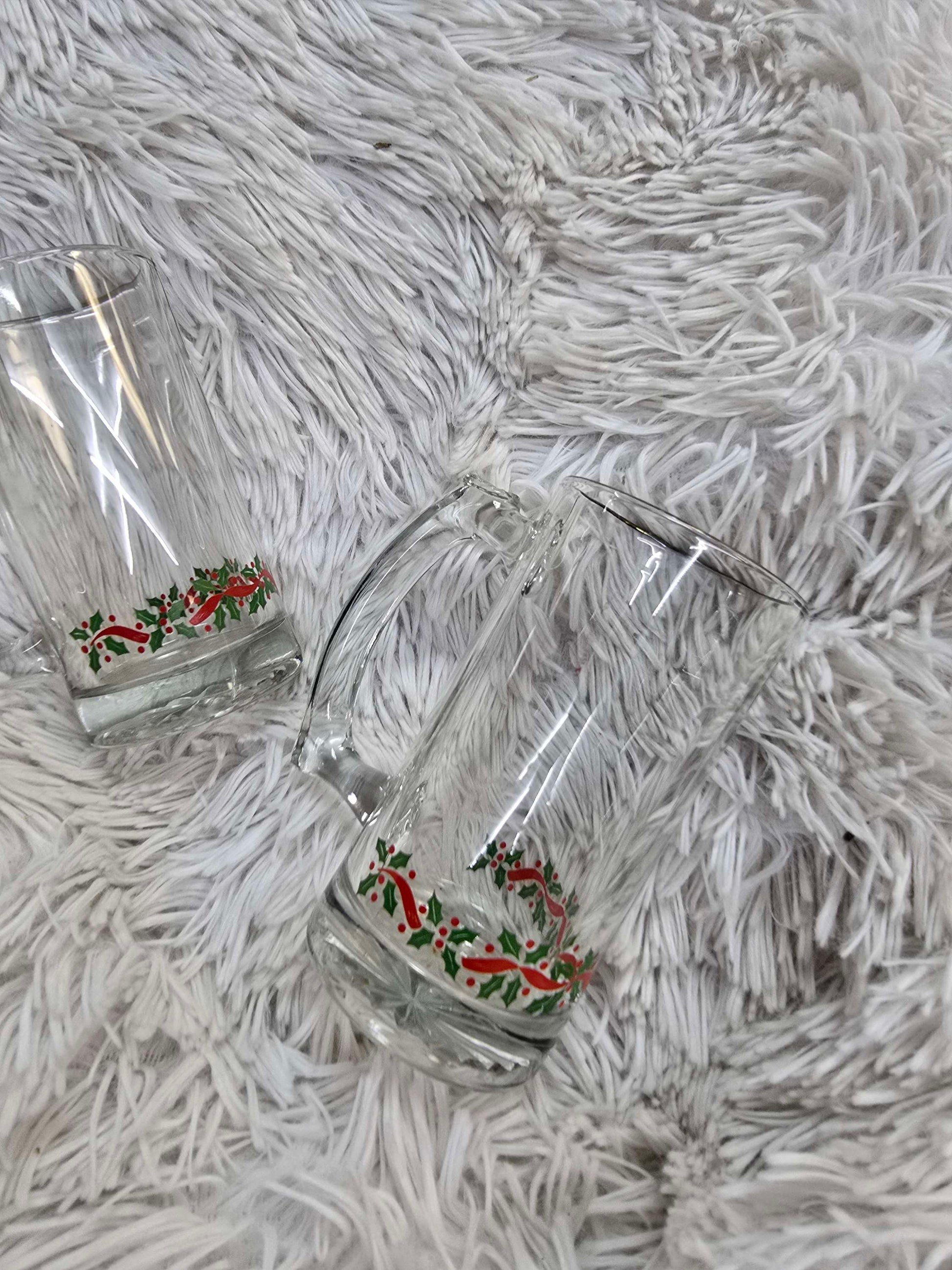 Set of 2 Vintage Holly Berry Mistletoe Christmas Beer Mugs w/ Gold Rim image 3