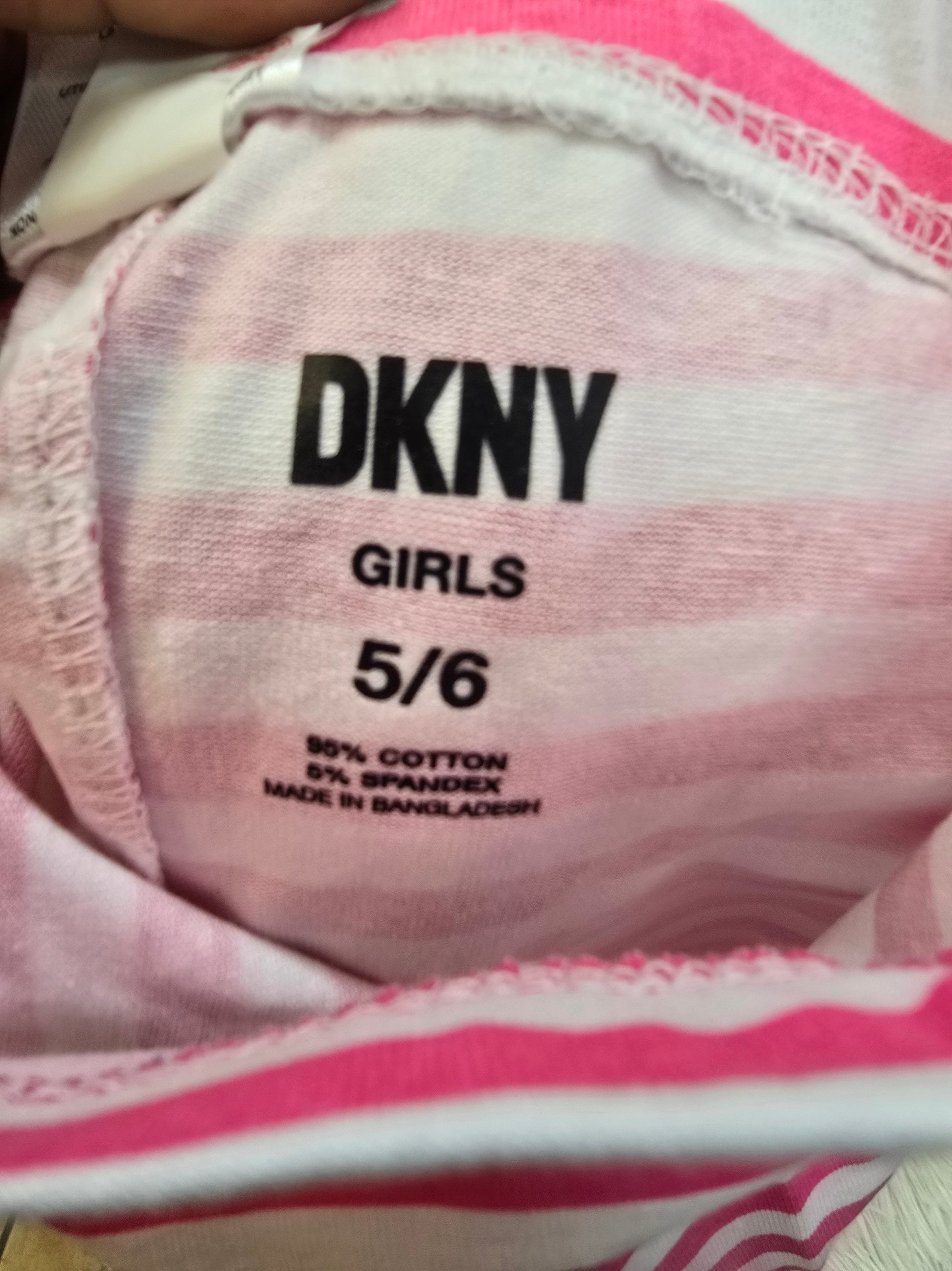 Set of 2 girl slacks size M image 6