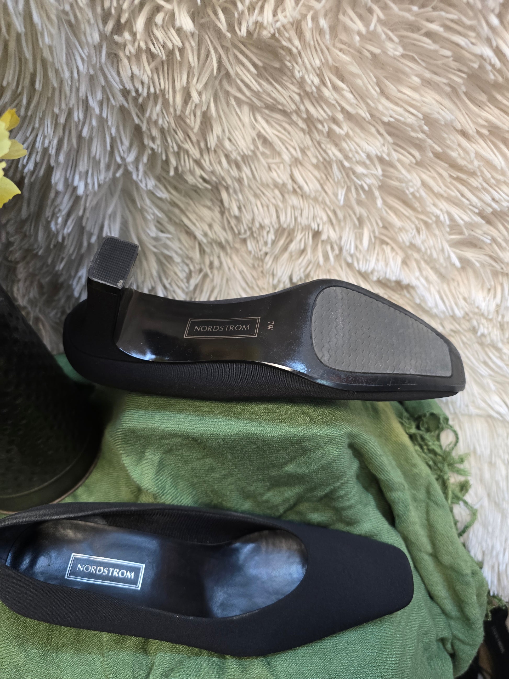 Nordstrom black shoe size 7w image 6