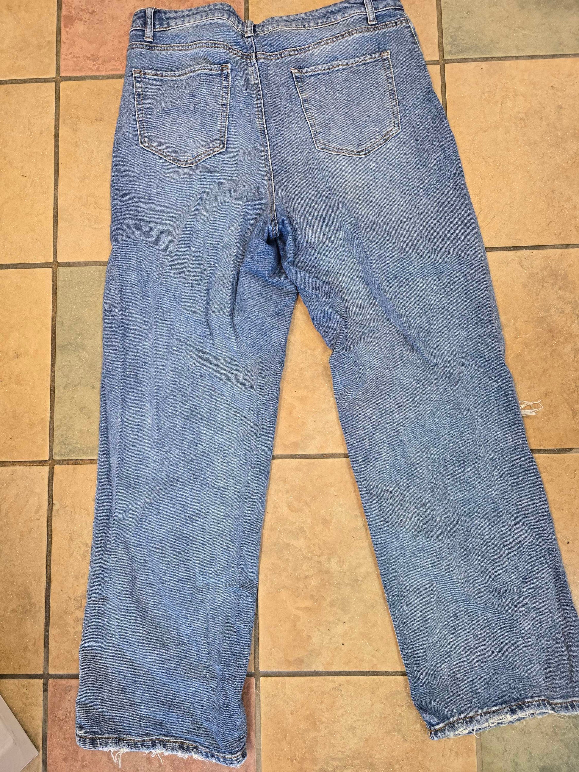 So wide leg high waist jeans size 15 image 4