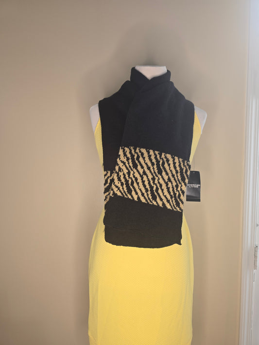 Black and gold scarf image 0