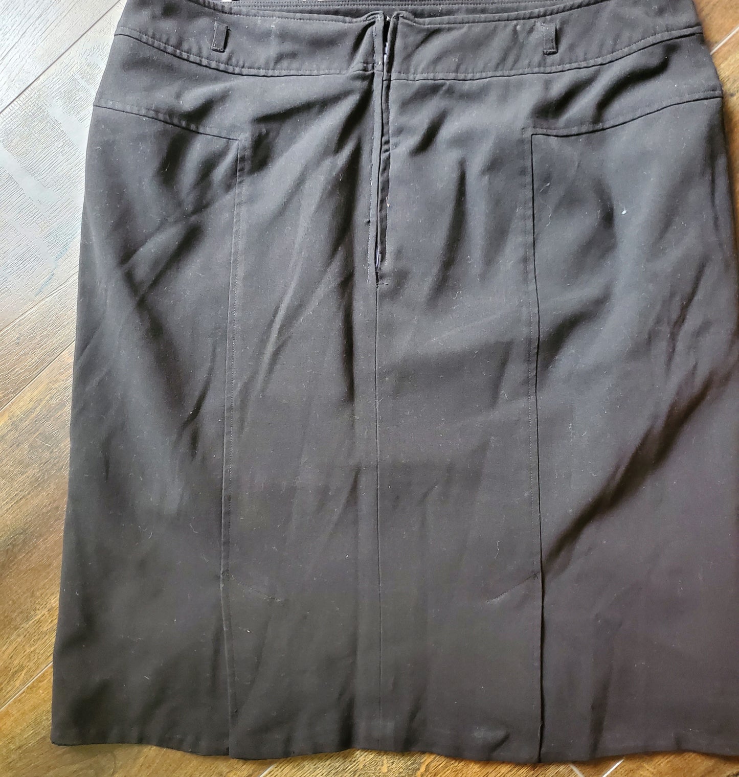 Women knee length black skirt size 16 image 2