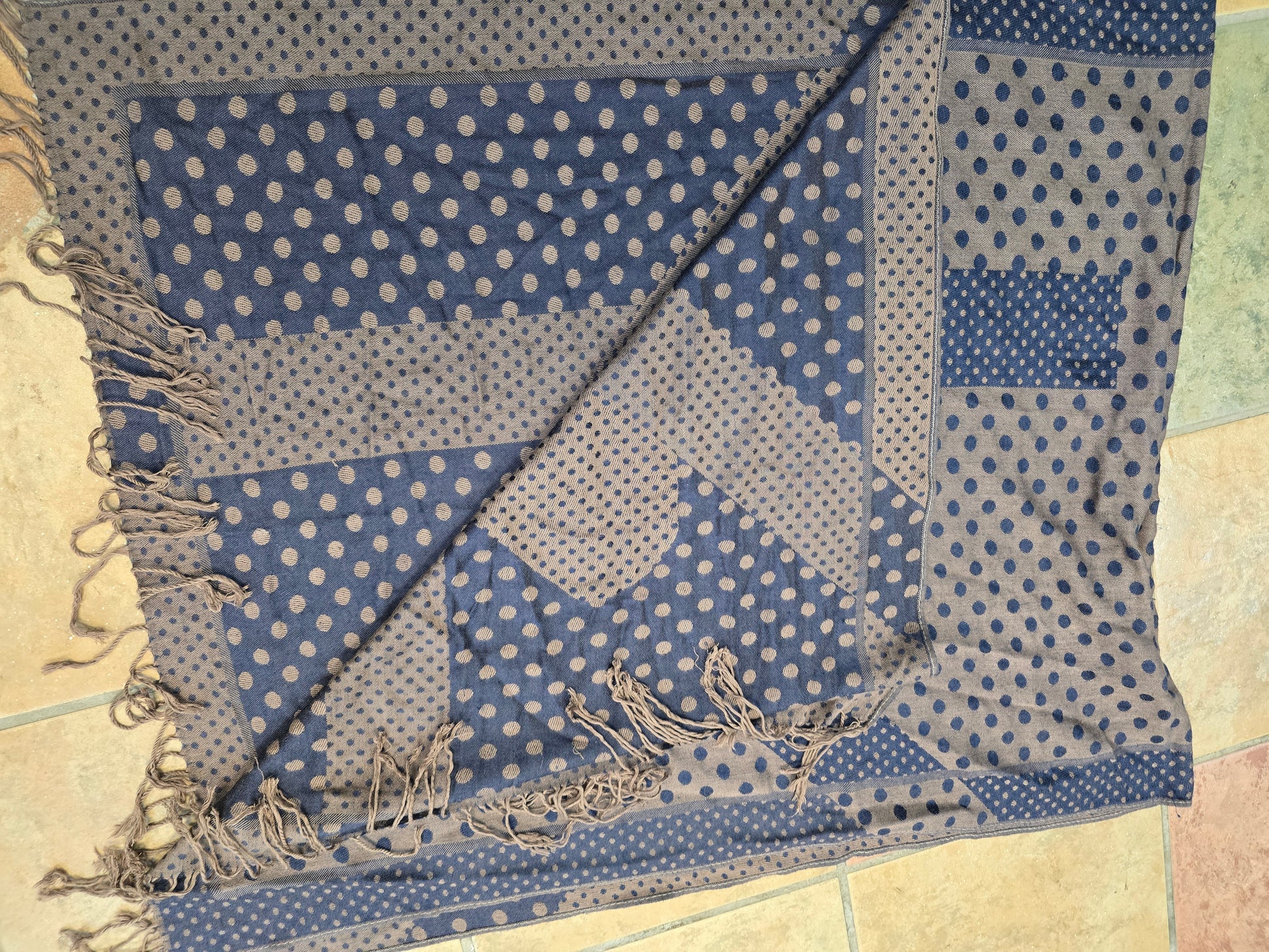 Large scarf  image 1