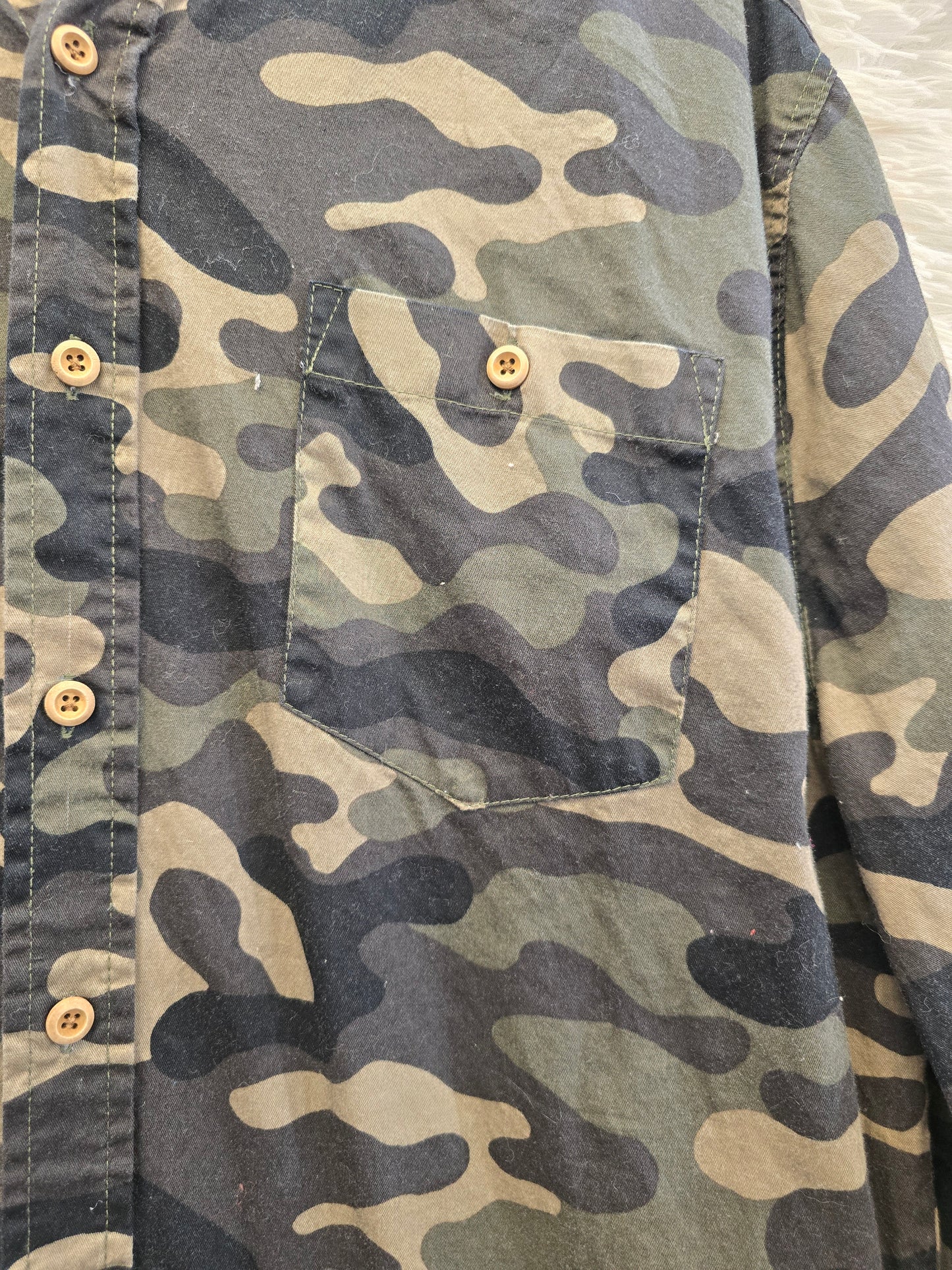 Camouflage hoodie shirt image 3