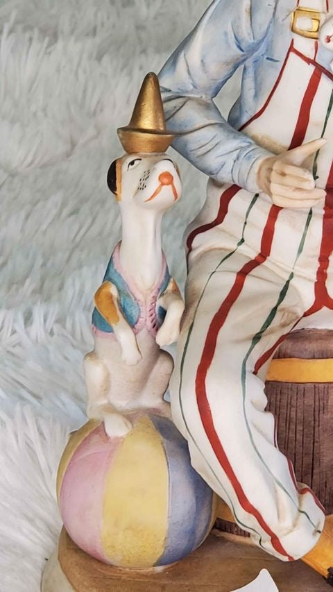 Capodimonte Italian Porcelain Clown and Circus Dog 10" image 2