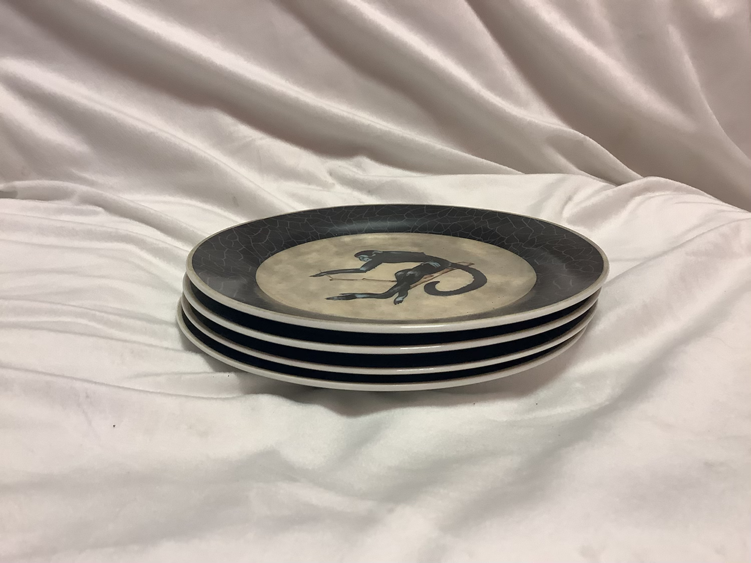 Set of 4 Safari Plates image 0