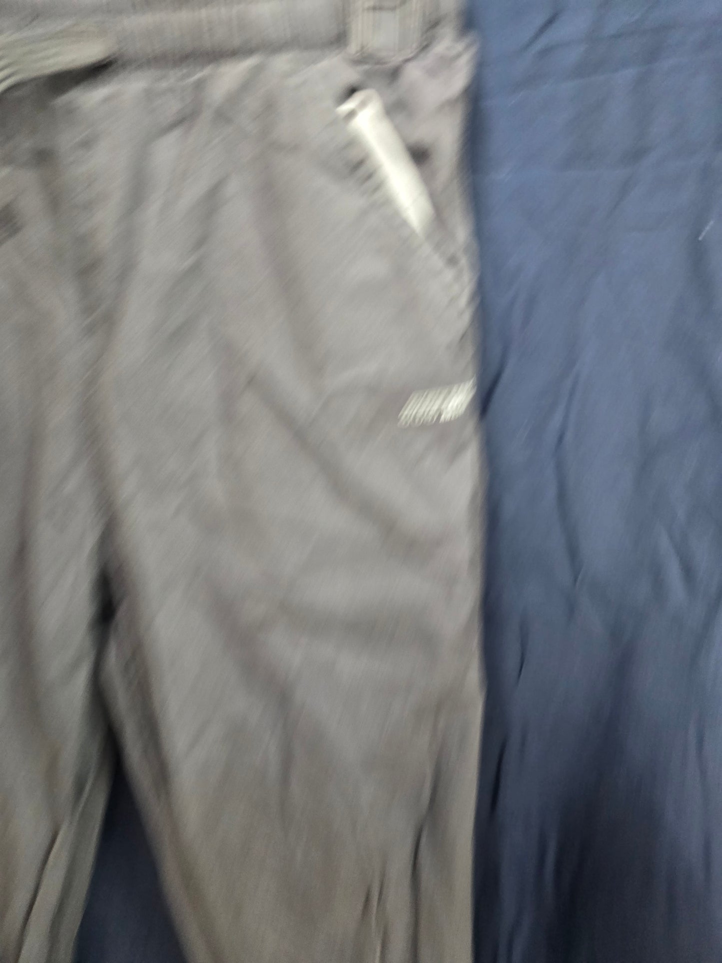 Kids elastic foot Capri size 10 image 3