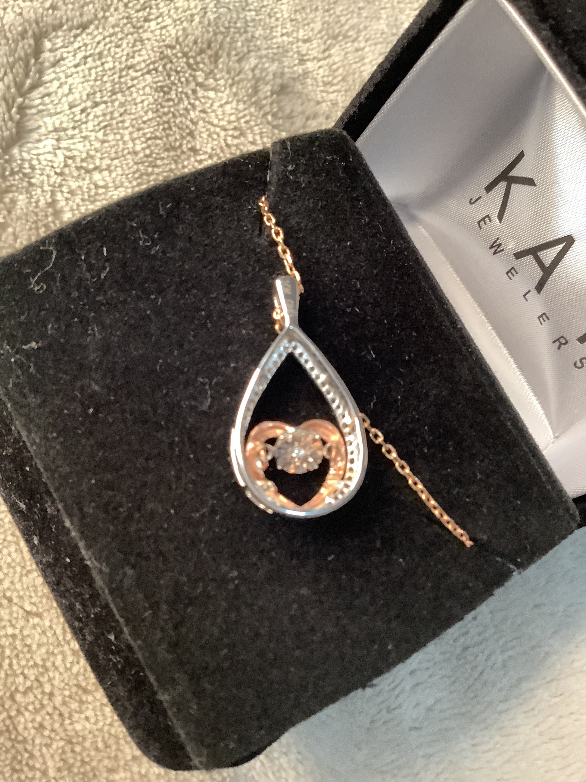 Kay jewelry pendant teardrop design with a heart centerpiece image 2